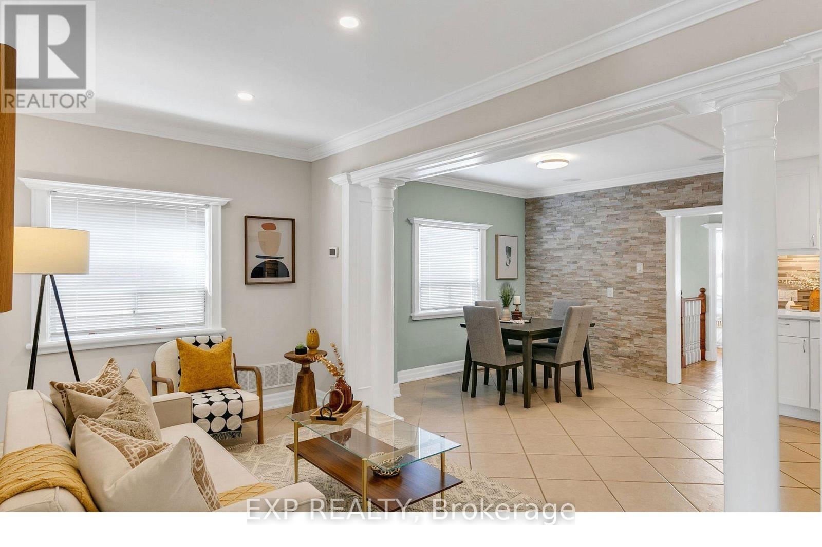 Upper - 152 Eileen Avenue, Toronto, Ontario  M6N 1W1 - Photo 3 - W12166465