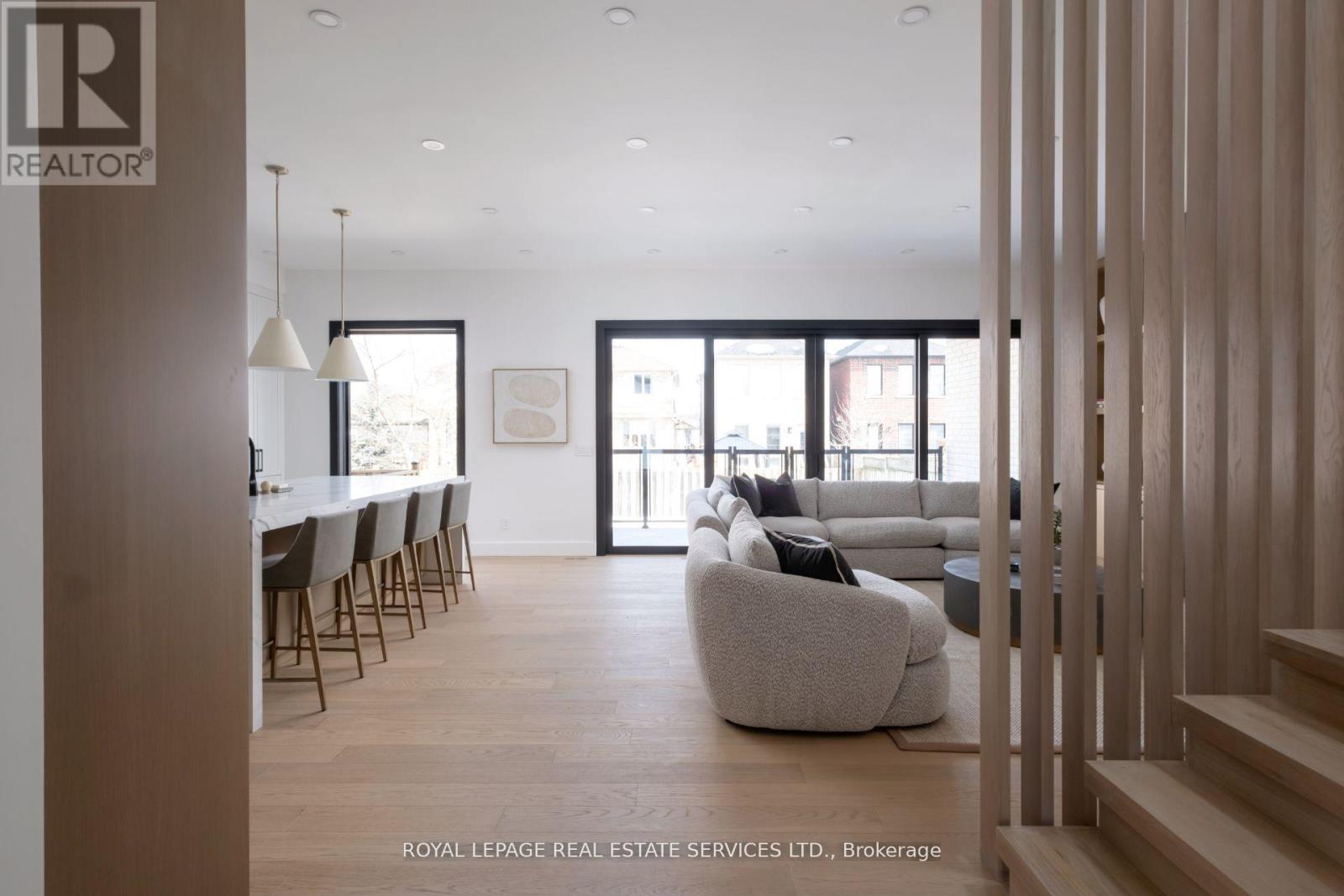 263 Thirtieth Street, Toronto, Ontario  M8W 3E2 - Photo 6 - W12166473
