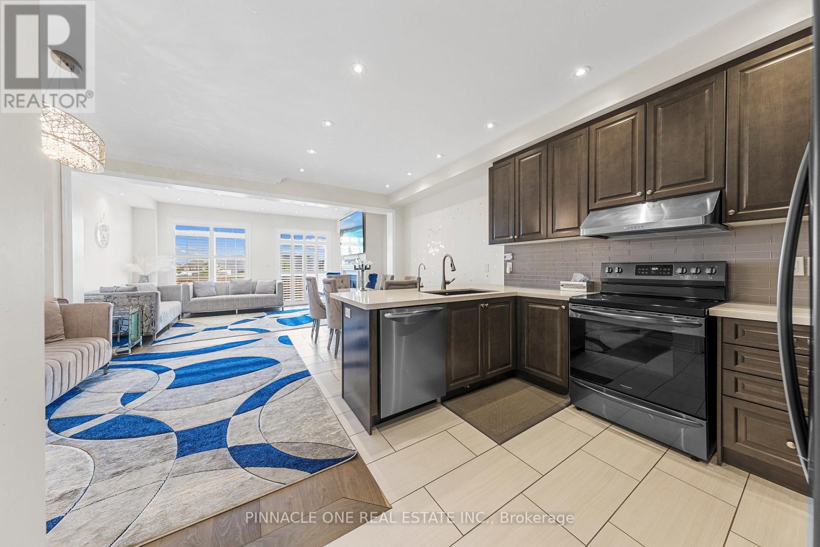 142 Sky Harbour Drive, Brampton, Ontario  L6Y 0V1 - Photo 10 - W12166491