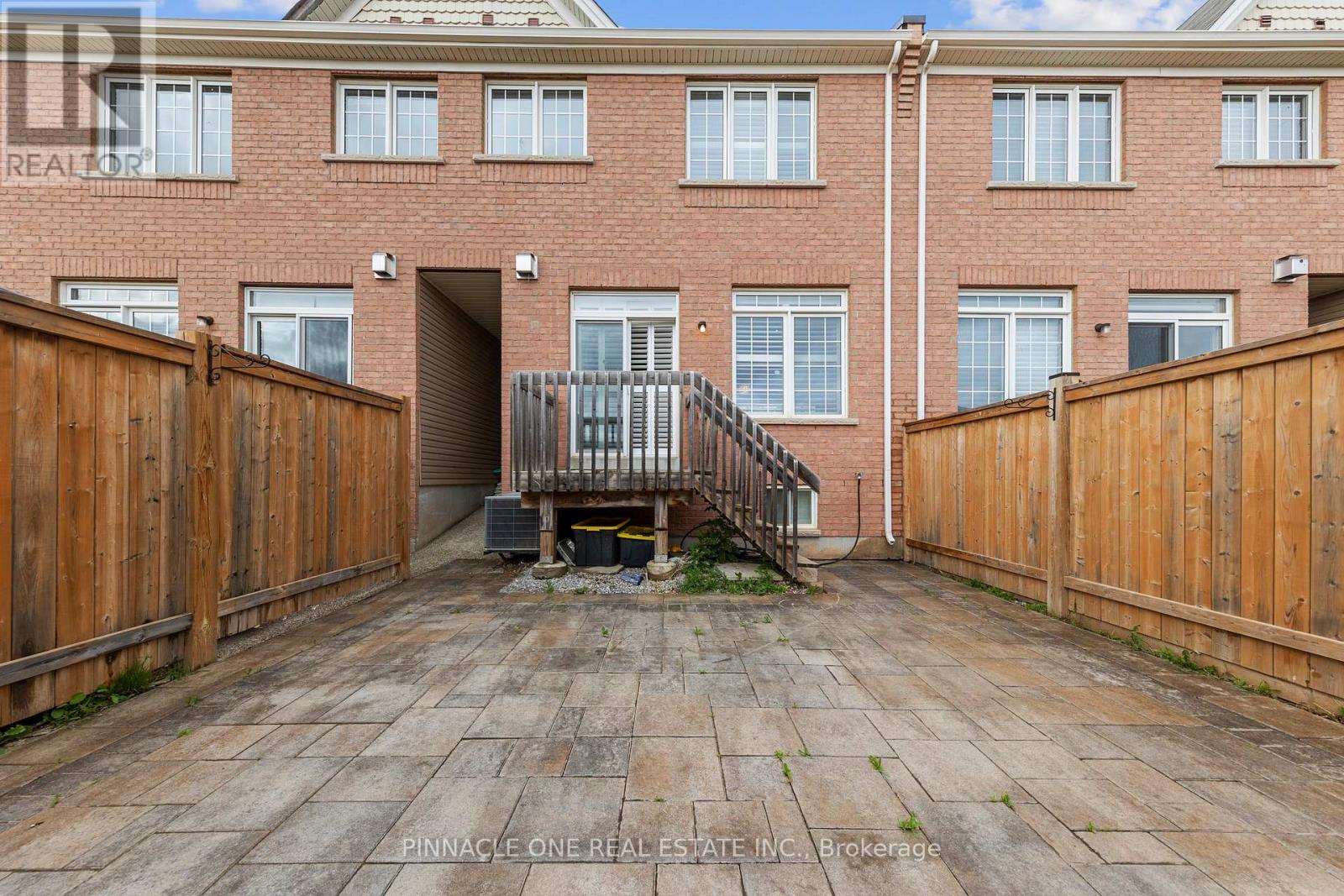 142 Sky Harbour Drive, Brampton, Ontario  L6Y 0V1 - Photo 3 - W12166491