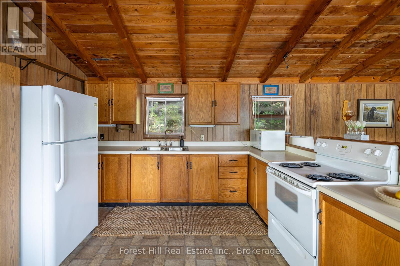 959 Harrison Trail, Georgian Bay, Ontario  P0C 1H0 - Photo 7 - X12166576