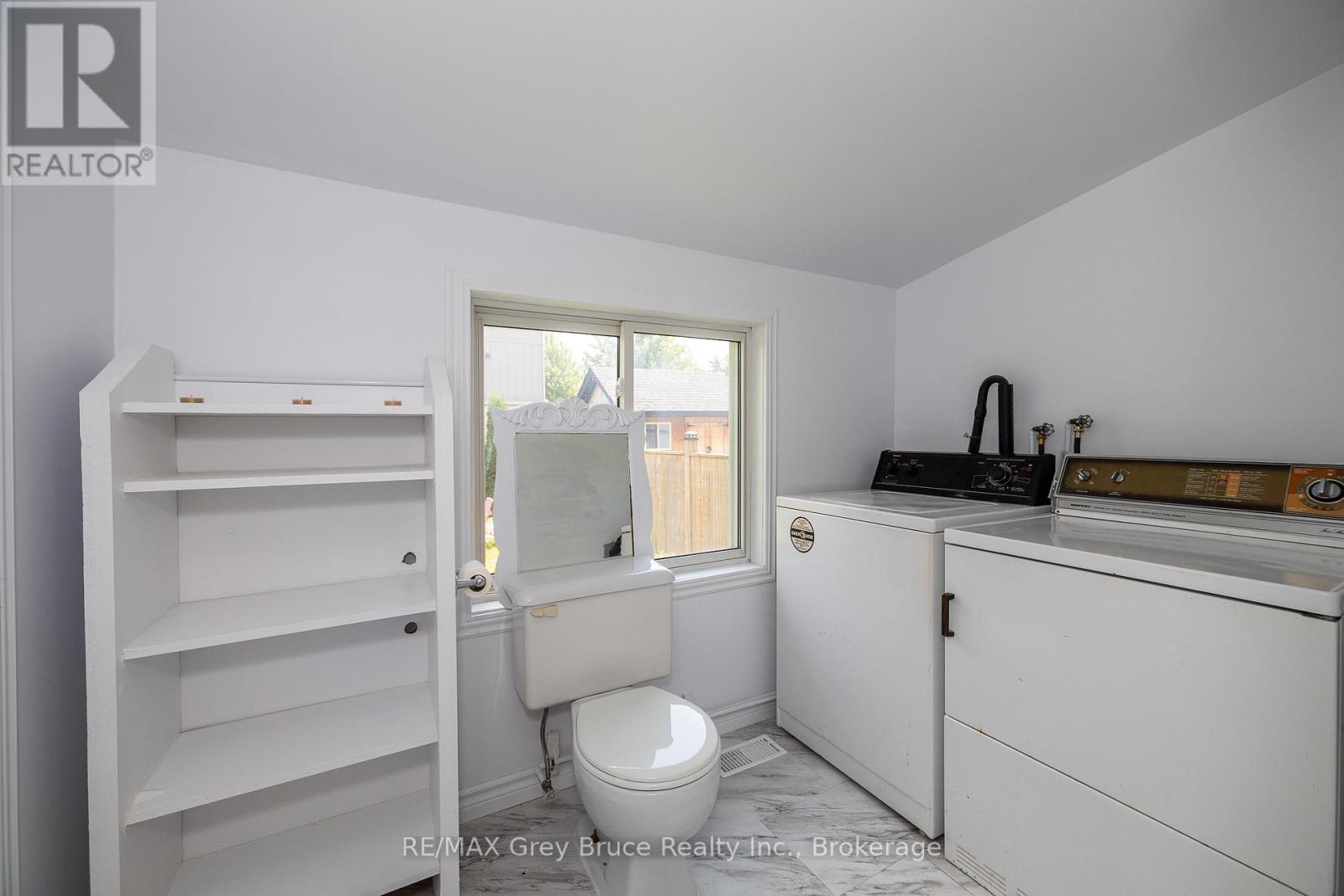 1809 3rd Avenue W, Owen Sound, Ontario N4K 4R7 - Photo 17 - X12166720