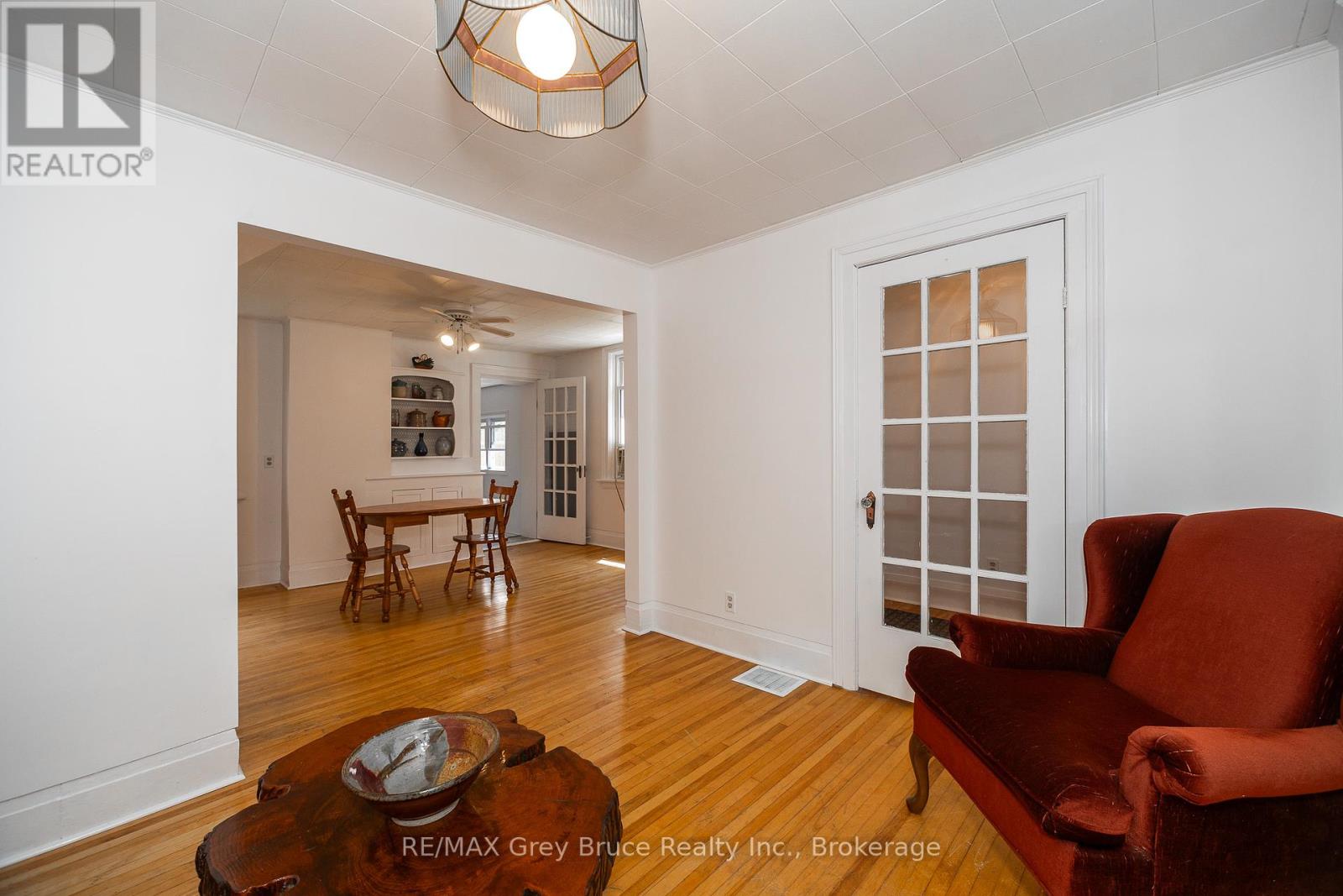 1809 3rd Avenue W, Owen Sound, Ontario N4K 4R7 - Photo 8 - X12166720