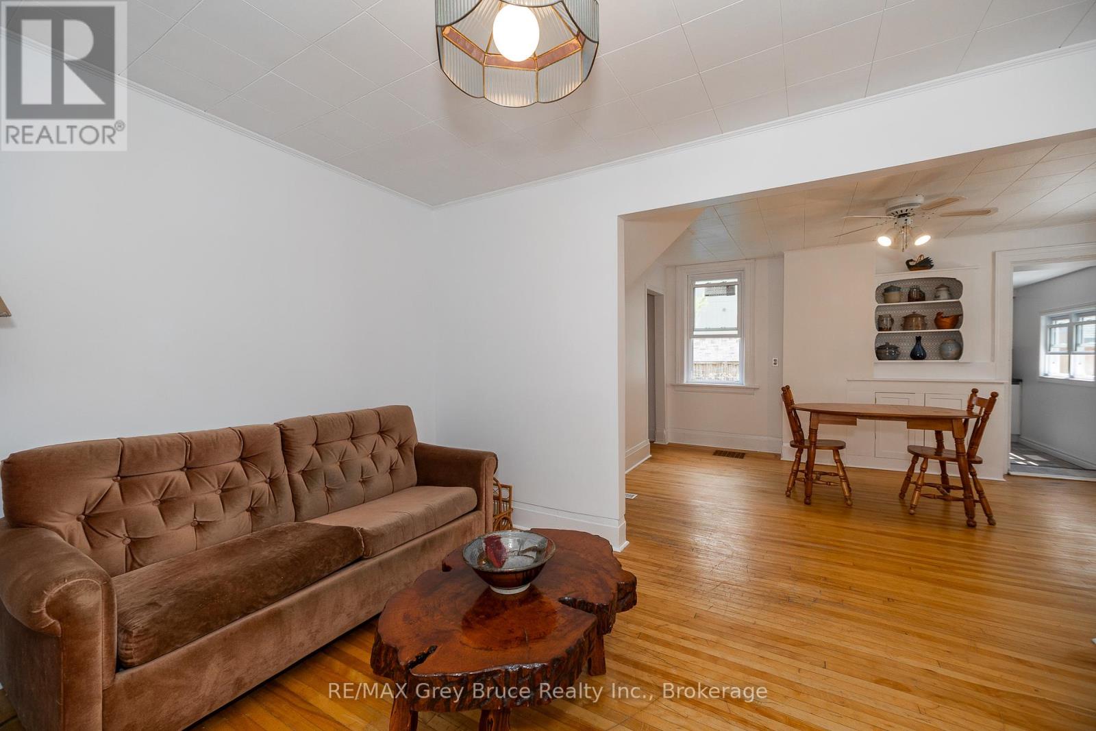 1809 3rd Avenue W, Owen Sound, Ontario N4K 4R7 - Photo 9 - X12166720