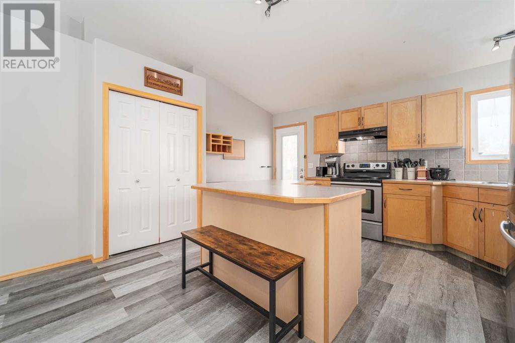 552 Heritage Boulevard W, Lethbridge, Alberta  T1K 7S5 - Photo 7 - A2215431