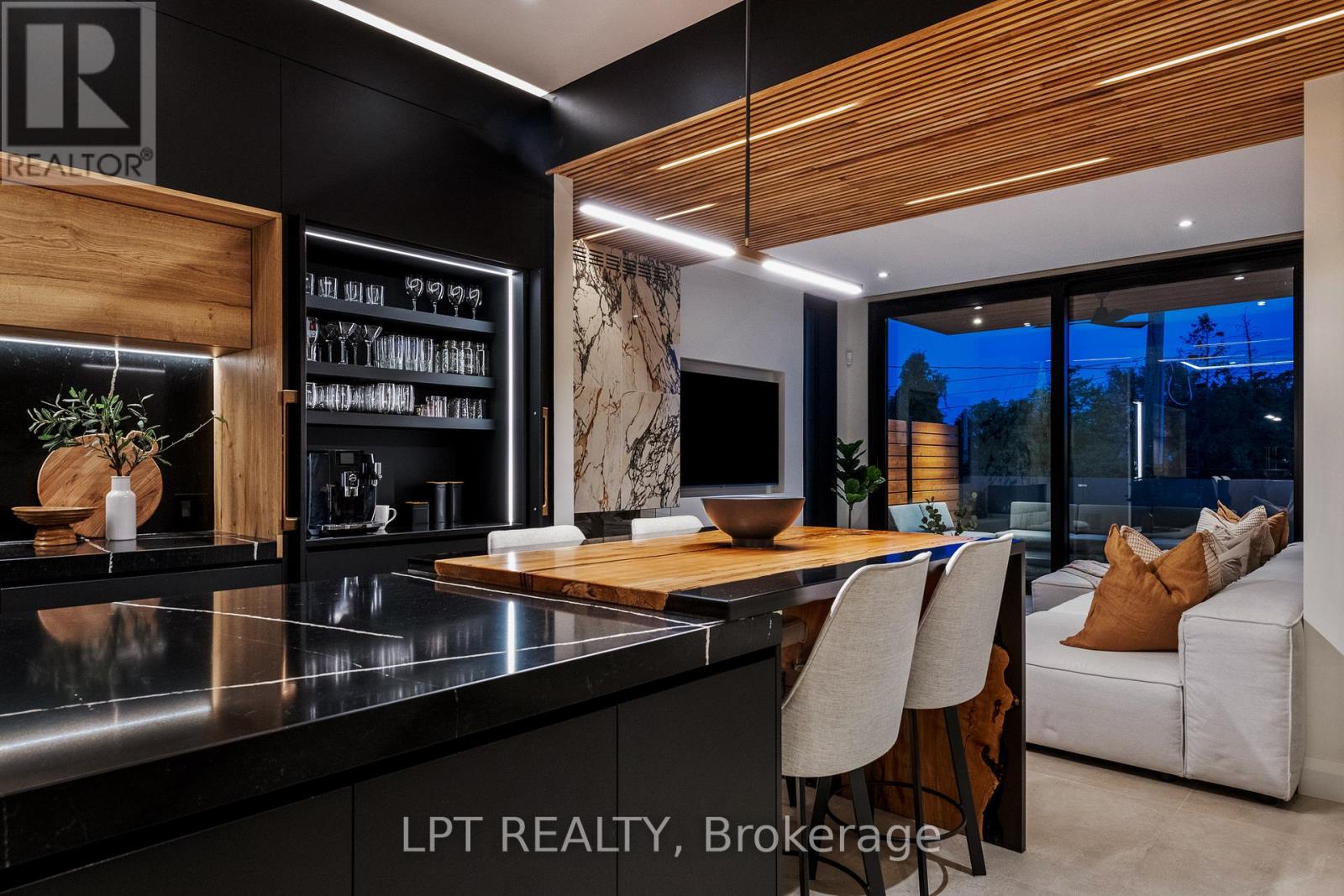 Property at 322 PERRIER AVENUE image 4