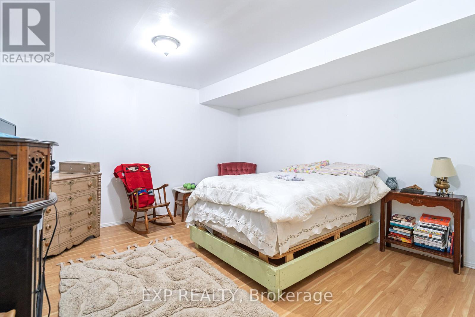 100 Dagmar Avenue, Ottawa, Ontario  K1L 5T4 - Photo 11 - X12166604