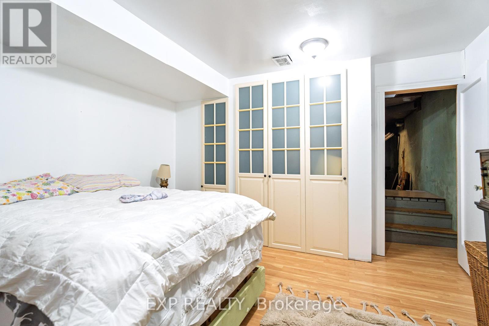 100 Dagmar Avenue, Ottawa, Ontario  K1L 5T4 - Photo 12 - X12166604