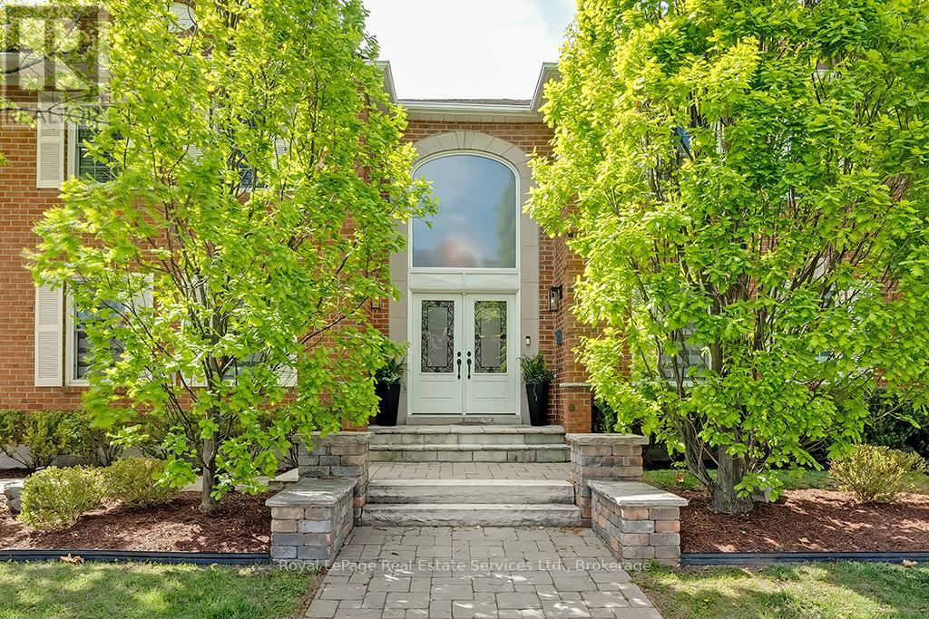 Property at 2101 GROSVENOR STREET image 3