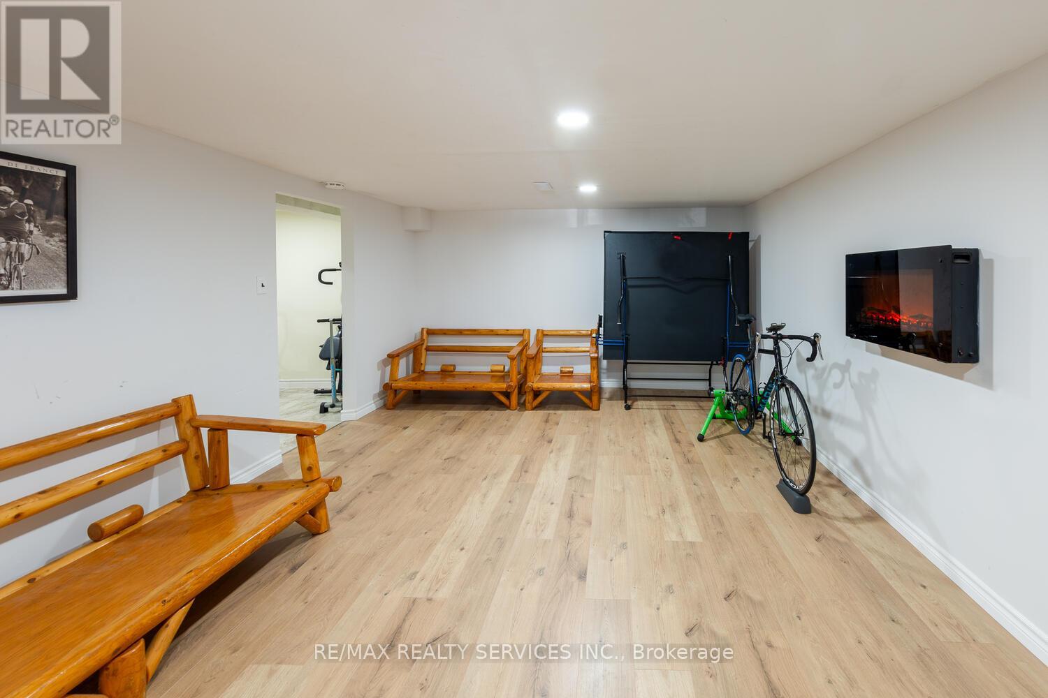 56 Raleigh Court S, Hamilton, Ontario  L8W 1H1 - Photo 15 - X12166441