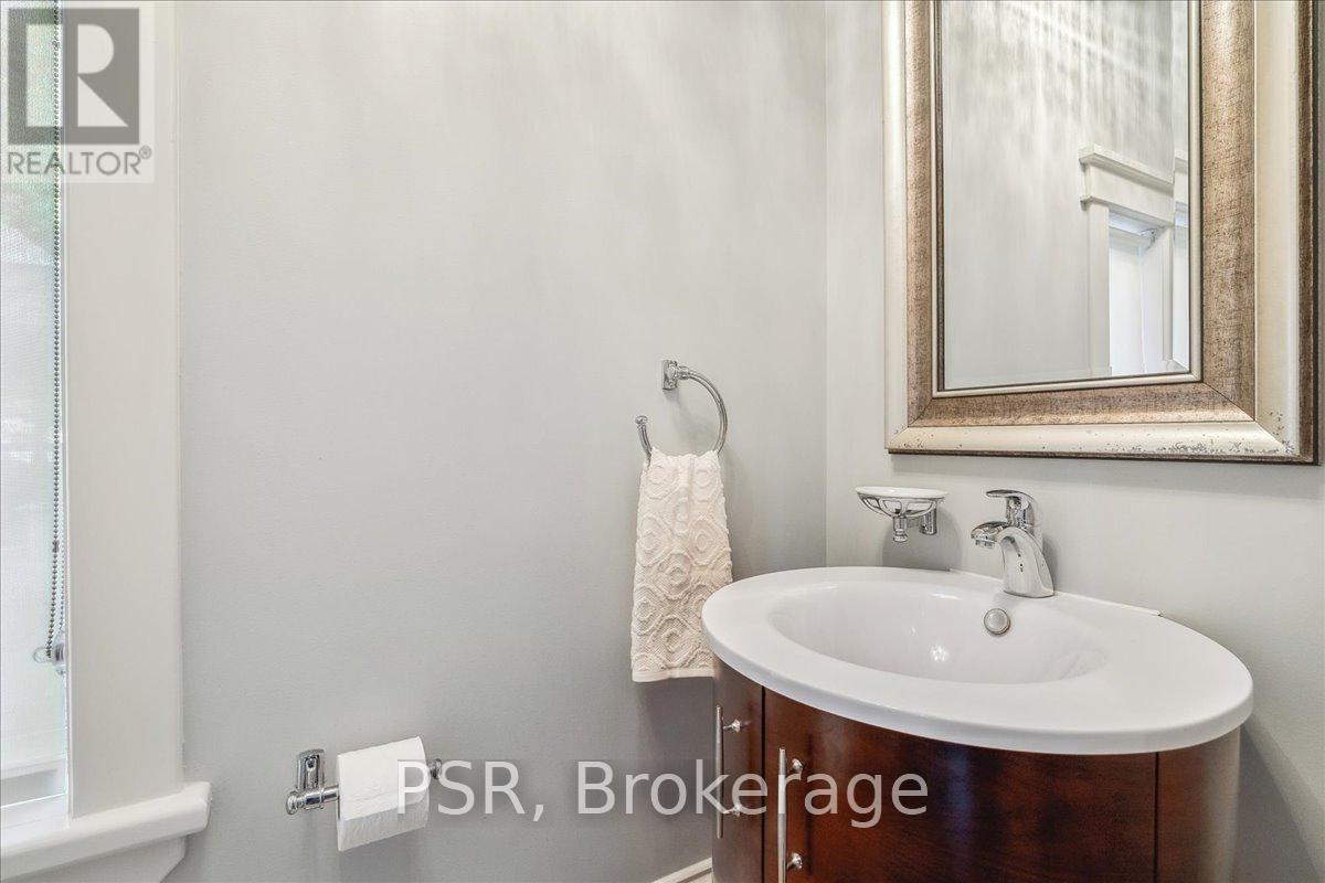 220 Herkimer Street, Hamilton, Ontario  L8P 2H6 - Photo 19 - X12166470