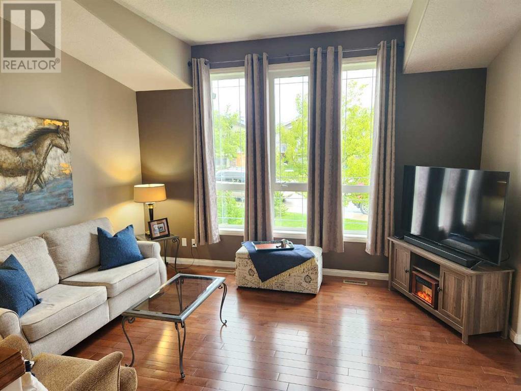 Property at 944 Kodiak Place N image 5