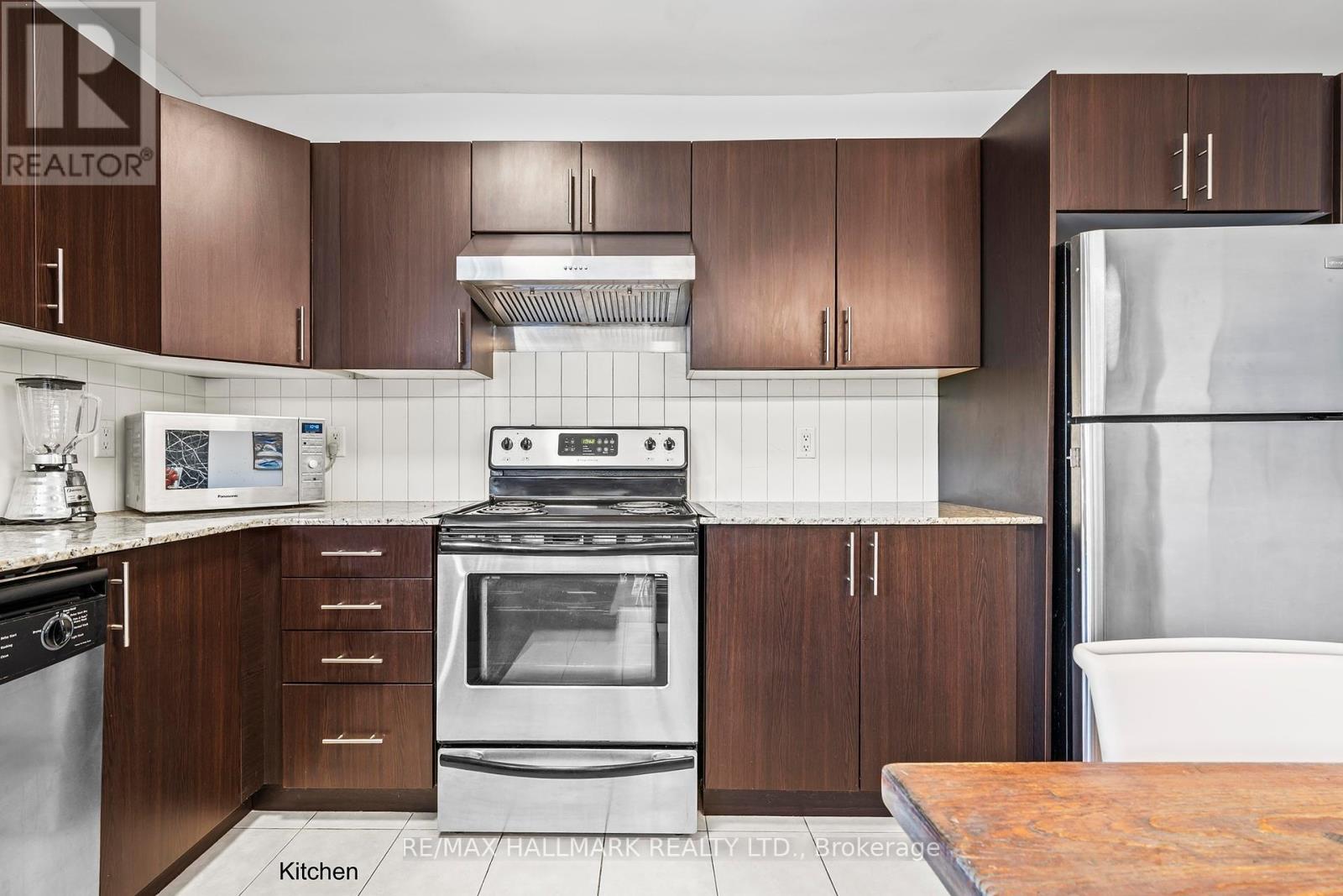 602 - 2603 Bathurst Street, Toronto, Ontario  M6B 2Z6 - Photo 10 - C12166609
