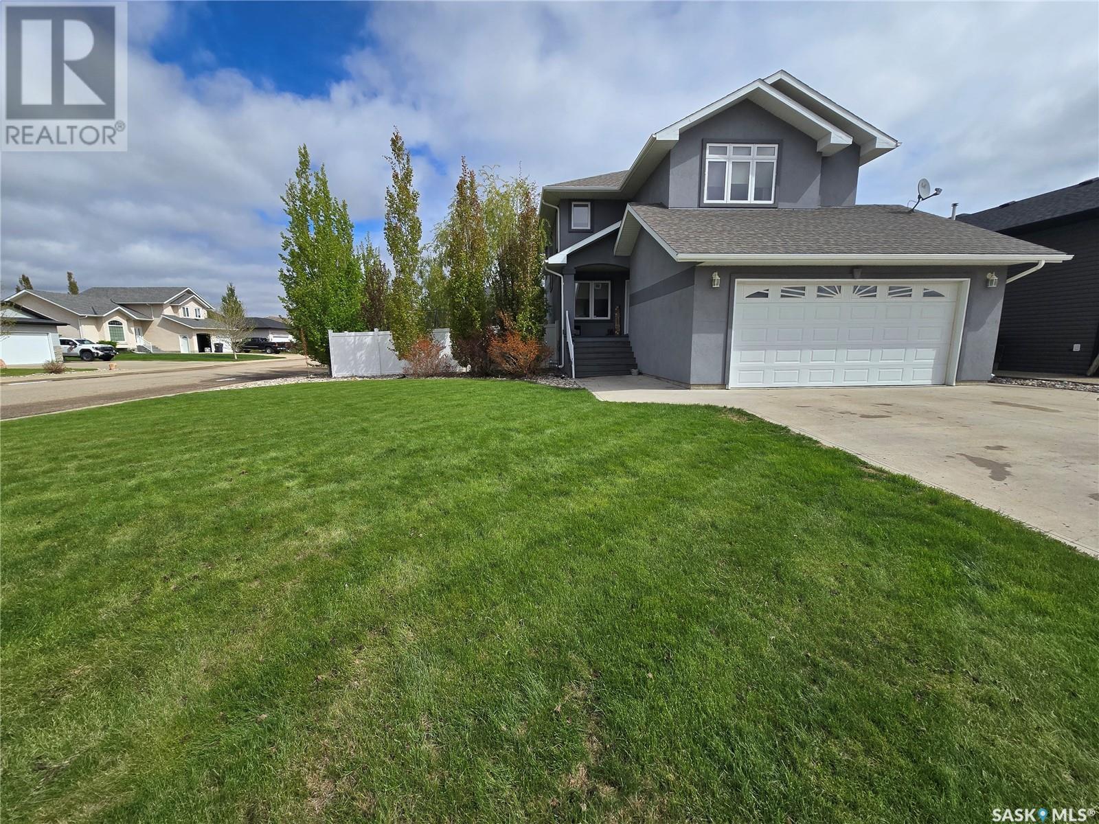 721 Barber Crescent, Weyburn, Saskatchewan  S4H 0B9 - Photo 2 - SK006639