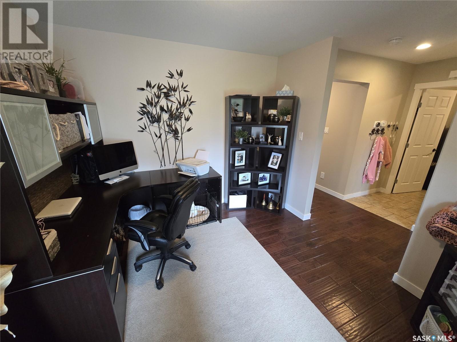 721 Barber Crescent, Weyburn, Saskatchewan  S4H 0B9 - Photo 6 - SK006639