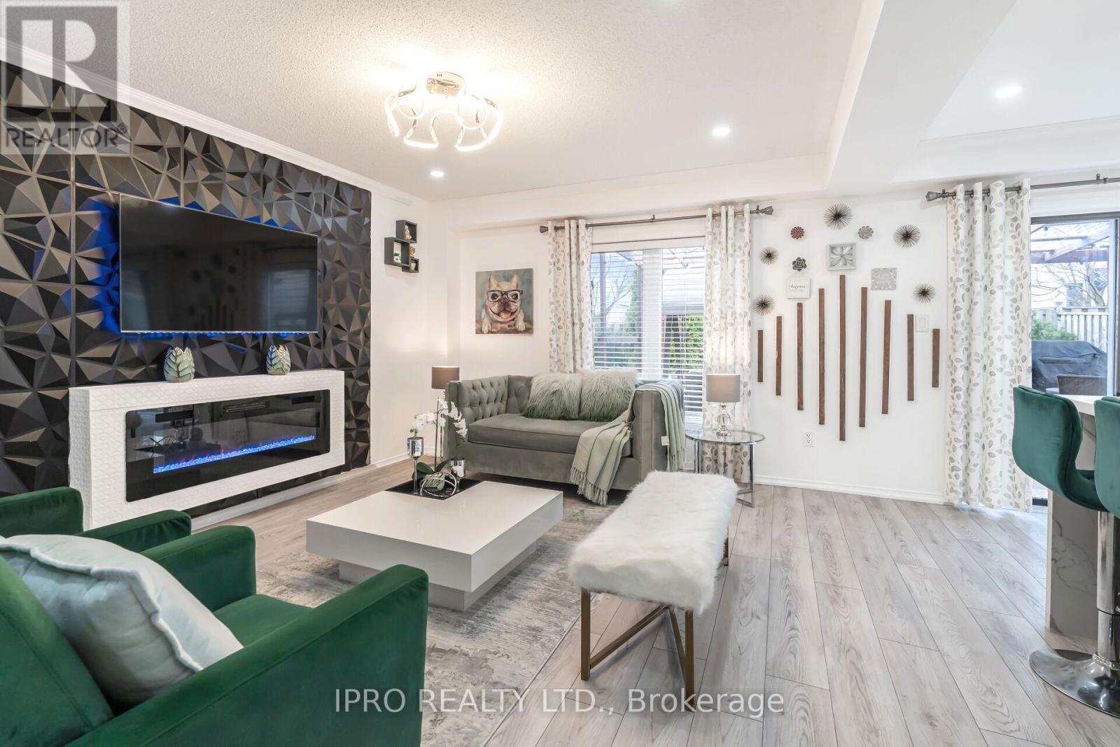 16 Donlevy Crescent, Whitby, Ontario  L1R 0B8 - Photo 11 - E12166638