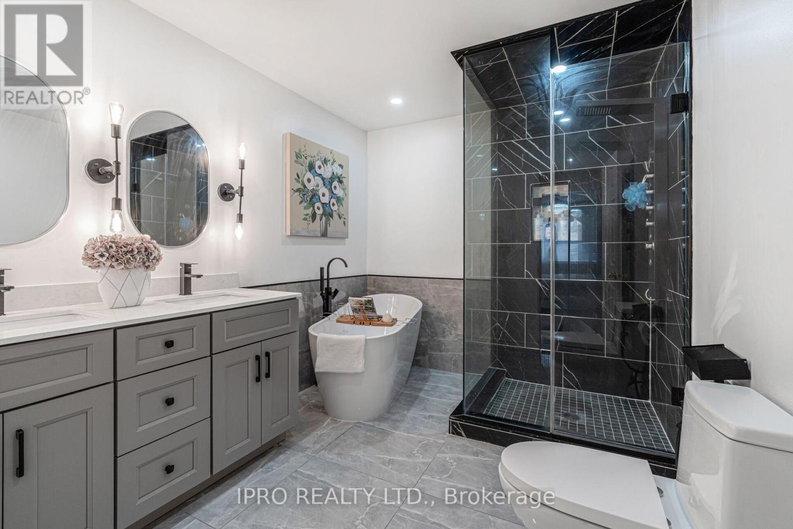 16 Donlevy Crescent, Whitby, Ontario  L1R 0B8 - Photo 25 - E12166638