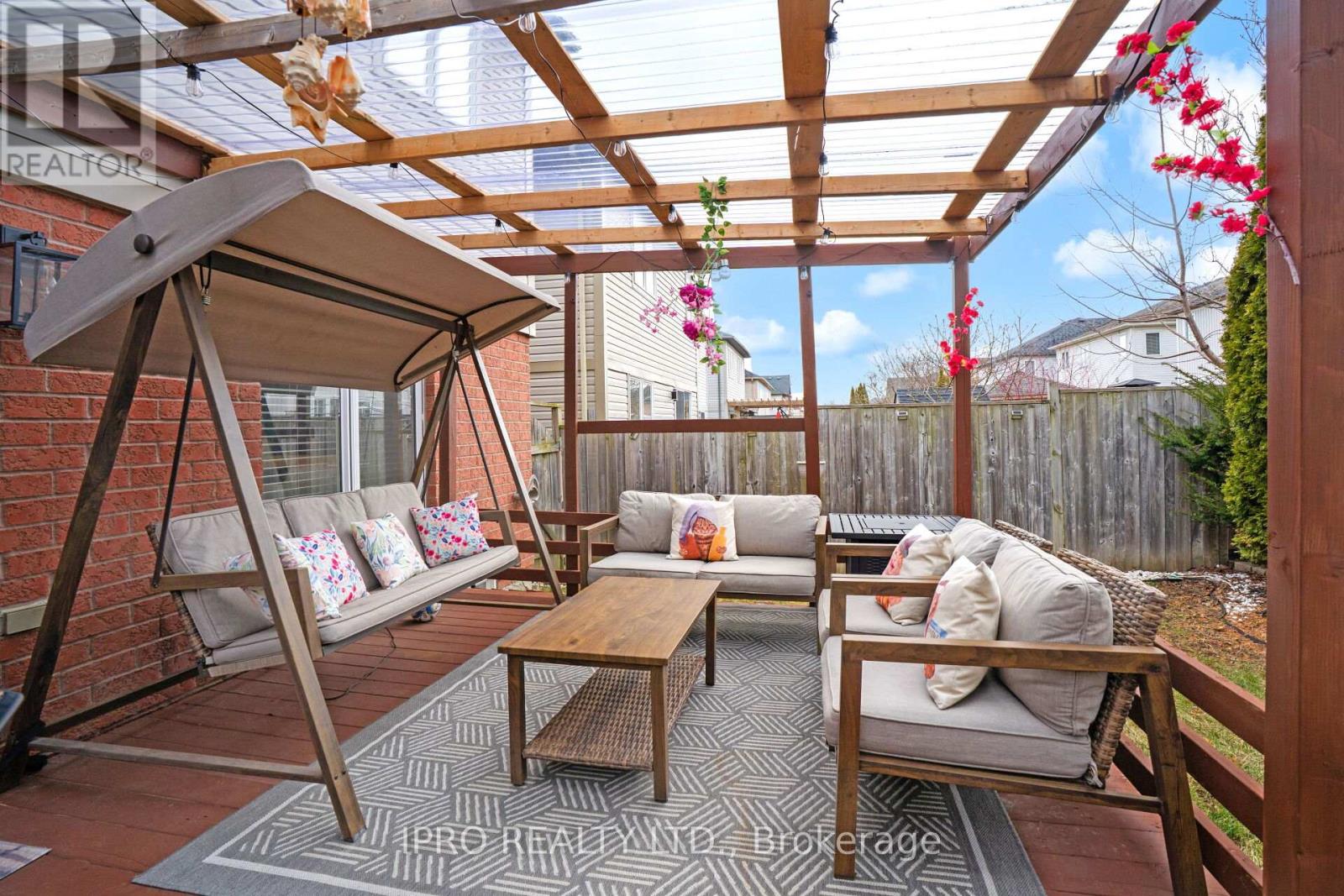 16 Donlevy Crescent, Whitby, Ontario  L1R 0B8 - Photo 41 - E12166638
