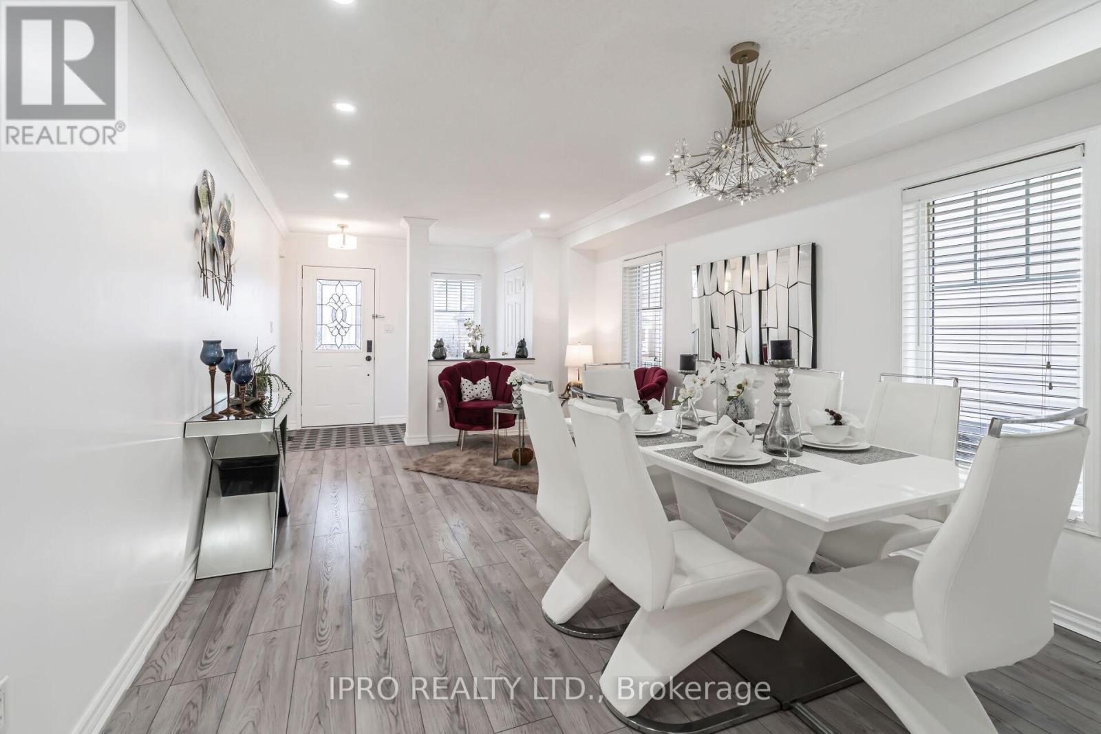 16 Donlevy Crescent, Whitby, Ontario  L1R 0B8 - Photo 6 - E12166638