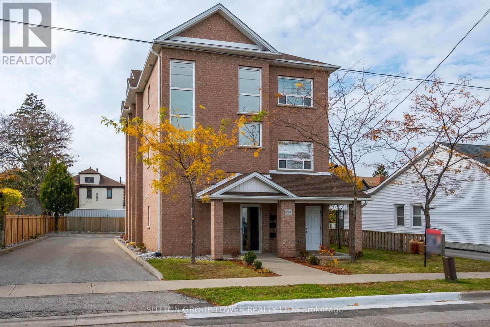 1 - 750 ALBERT STREET, Oshawa, Ontario