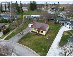 11 CHURCHILL DRIVE, North Perth, Ontario