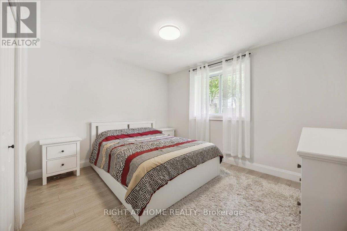 38 Walter Avenue, Newmarket, Ontario  L3Y 2T3 - Photo 20 - N12166650