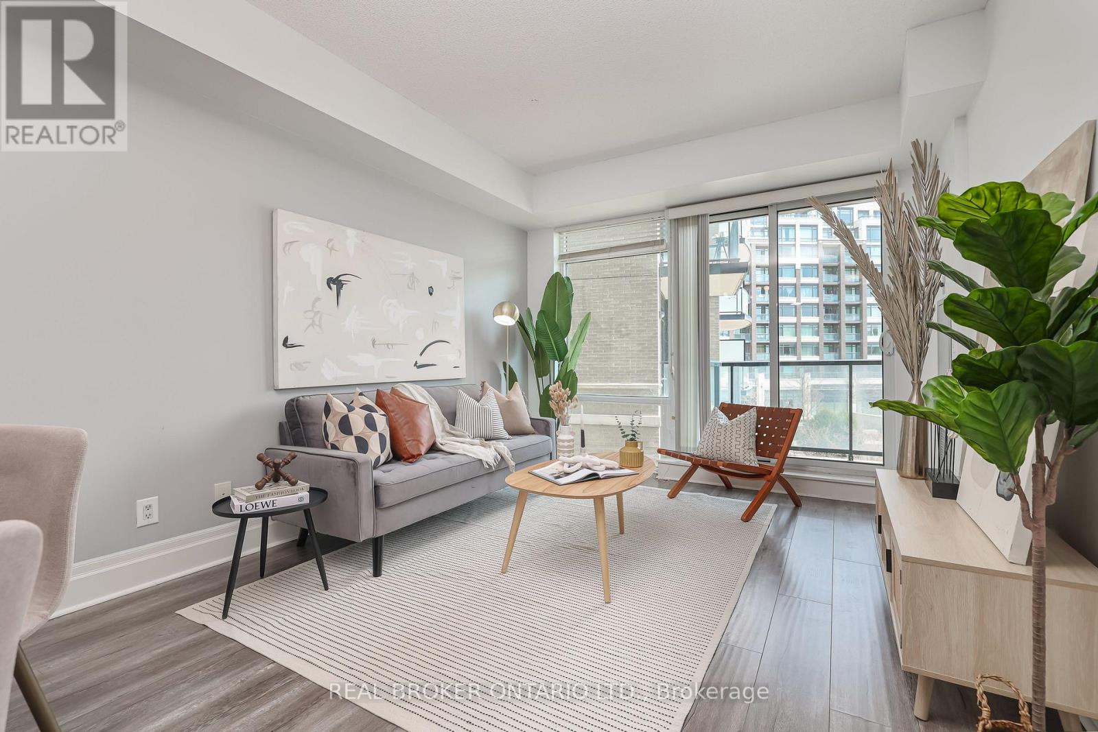 301 - 111 Upper Duke Crescent, Markham, Ontario  L6G 0C8 - Photo 11 - N12166663