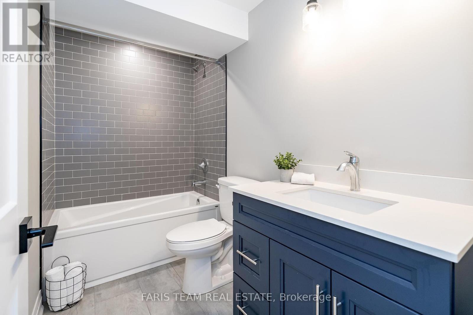 24 Harold Avenue, Severn, Ontario  L0K 1E0 - Photo 17 - S12166666