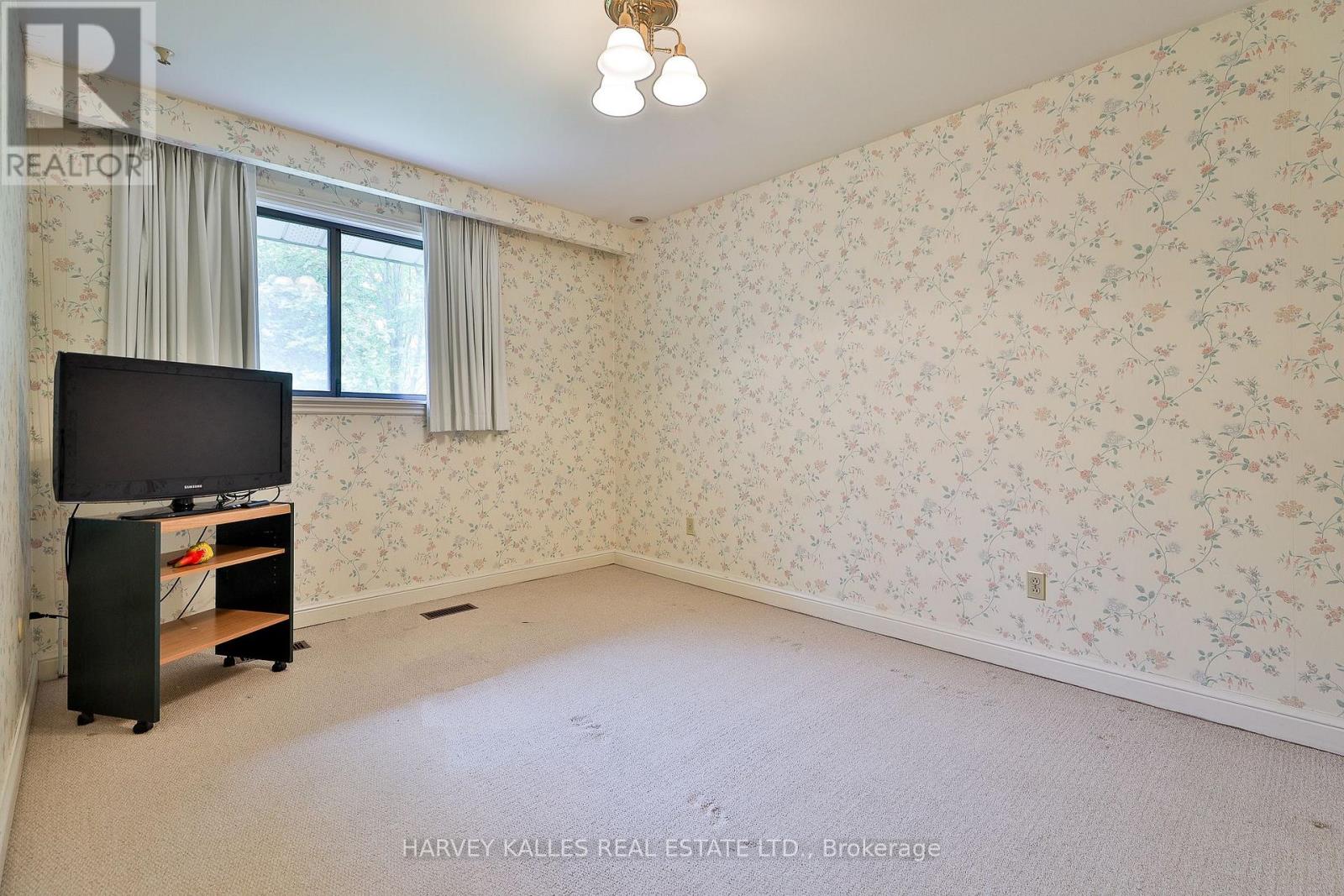 24 Balding Court, Toronto, Ontario  M2P 1Y7 - Photo 25 - C12164833