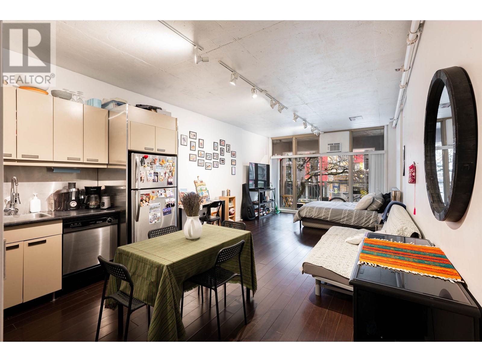 219 1529 W 6th Avenue, Vancouver, British Columbia  V6J 1R1 - Photo 8 - R2995959