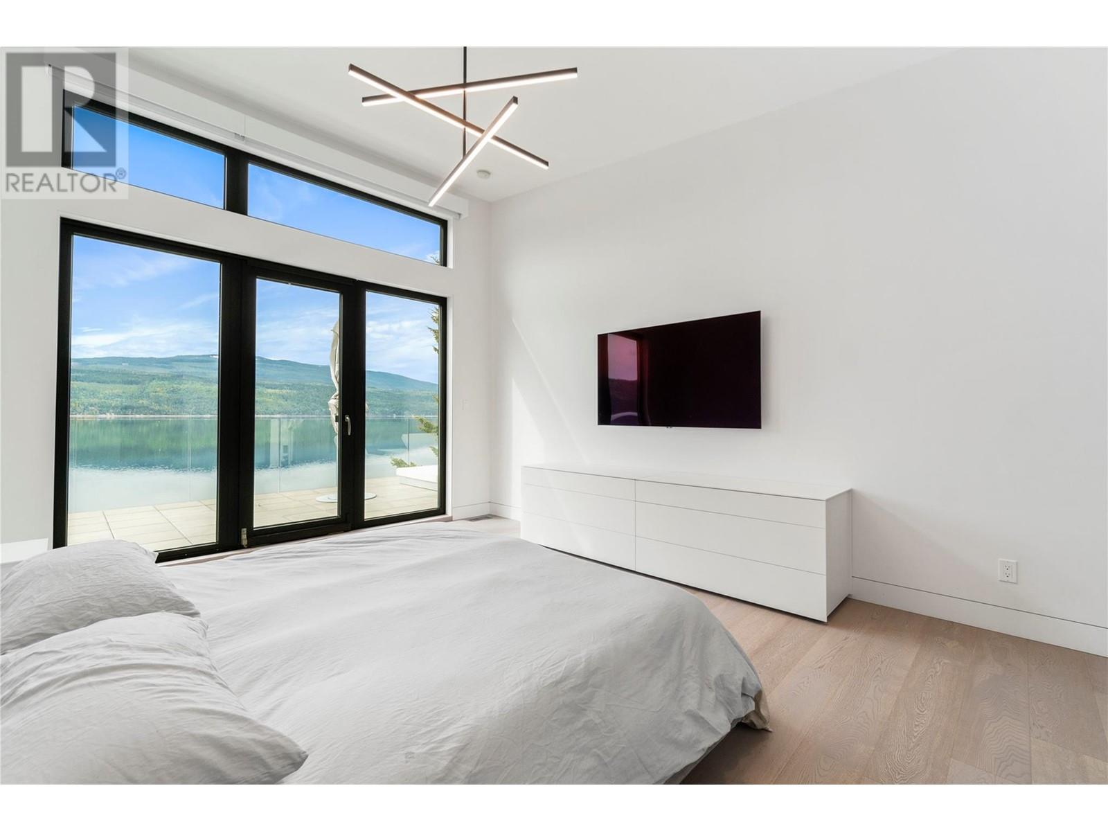 8200 Squilax Anglemont Road Unit# 6, Anglemont, BC V0E1M8