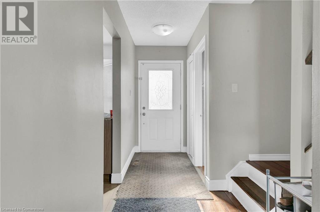 23 Rutledge Court, Hamilton, Ontario  L8W 3H7 - Photo 6 - 40713836
