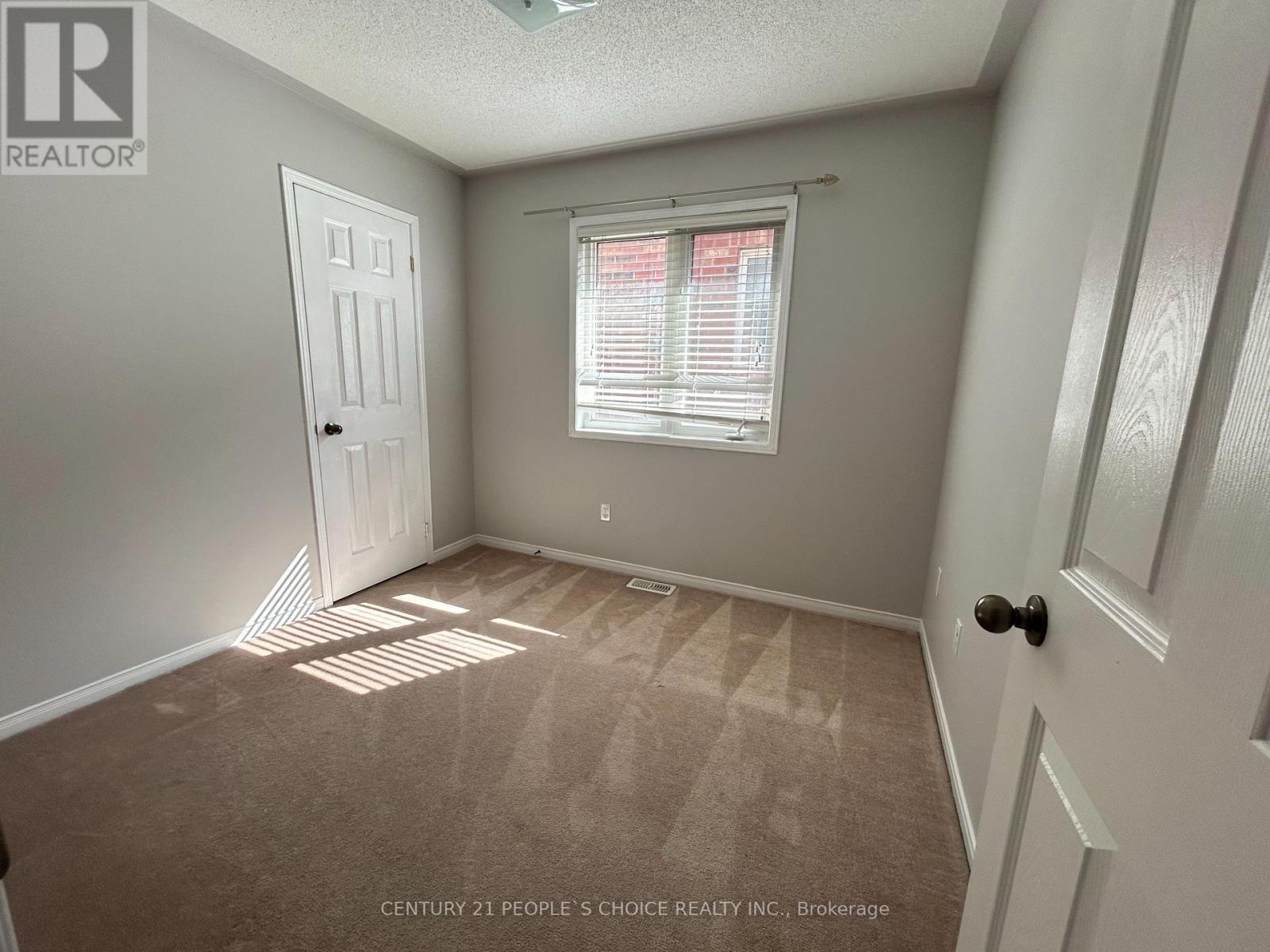 (Upper) - 80 Gulfbrook Circle, Brampton, Ontario  L6Z 0G5 - Photo 13 - W12166591