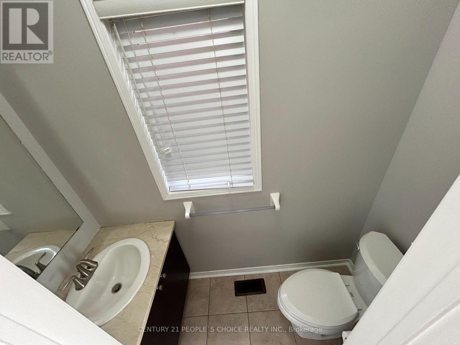 (Upper) - 80 Gulfbrook Circle, Brampton, Ontario  L6Z 0G5 - Photo 19 - W12166591