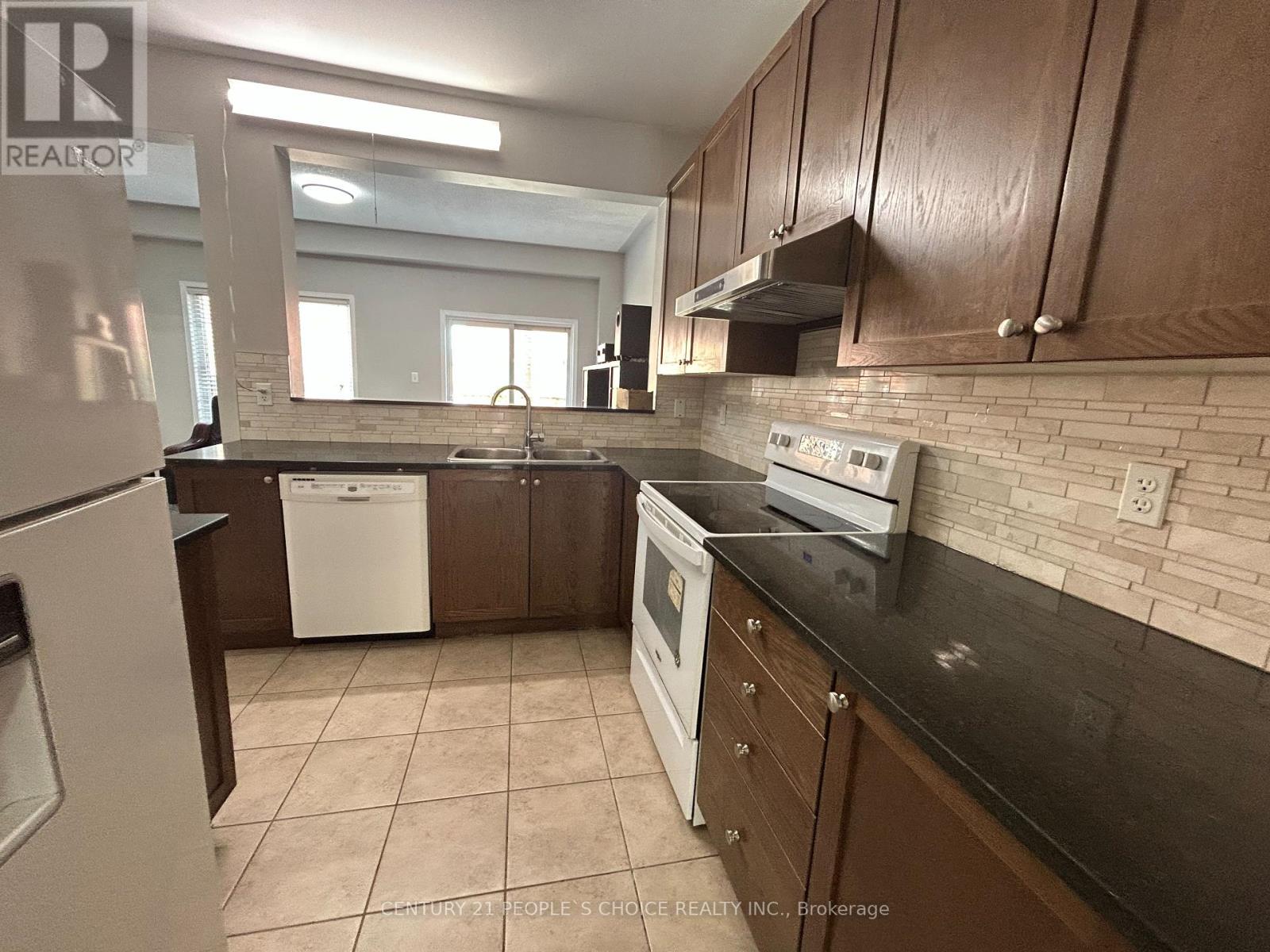(Upper) - 80 Gulfbrook Circle, Brampton, Ontario  L6Z 0G5 - Photo 3 - W12166591