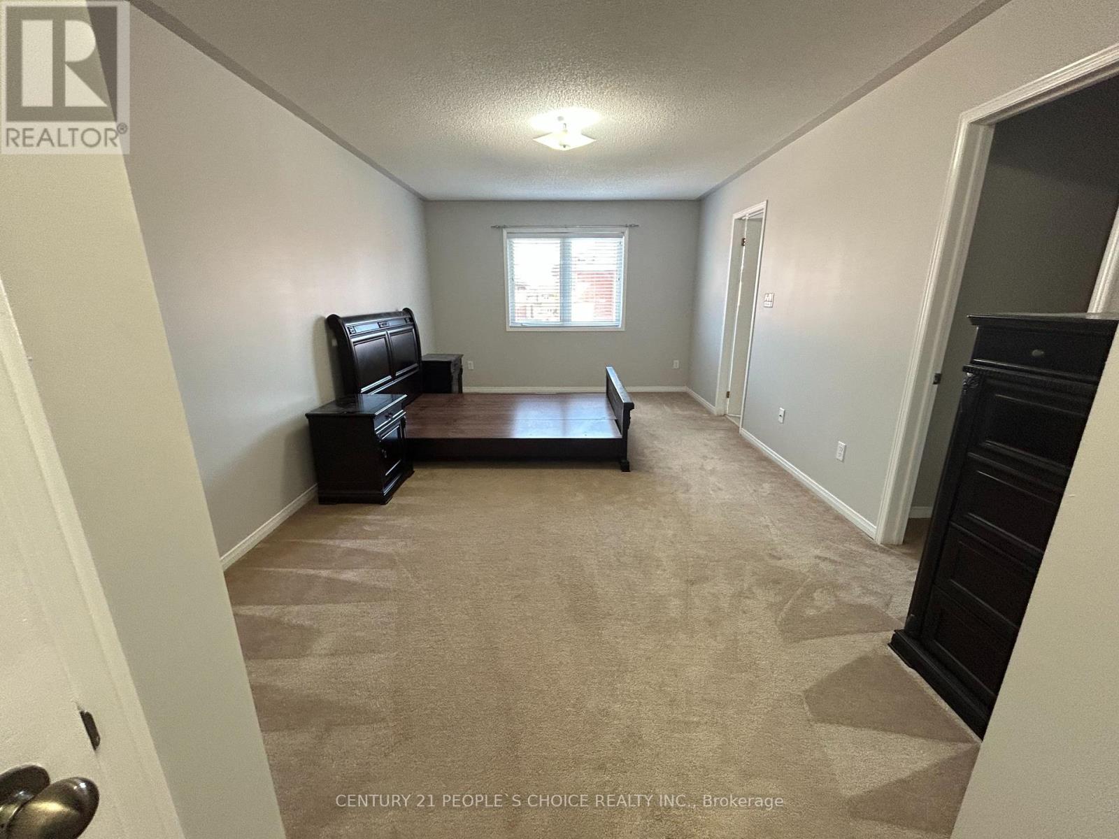(Upper) - 80 Gulfbrook Circle, Brampton, Ontario  L6Z 0G5 - Photo 7 - W12166591