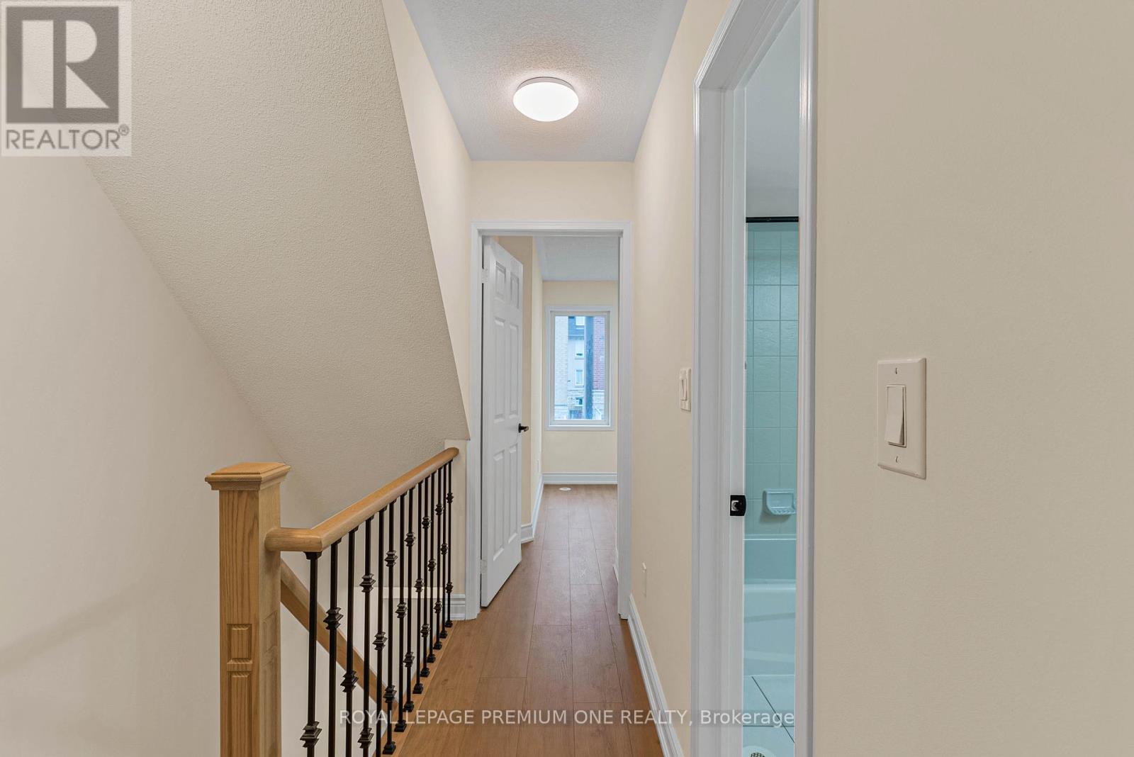 90 - 65 Turntable Crescent, Toronto, Ontario  M6H 4K8 - Photo 19 - W12166612