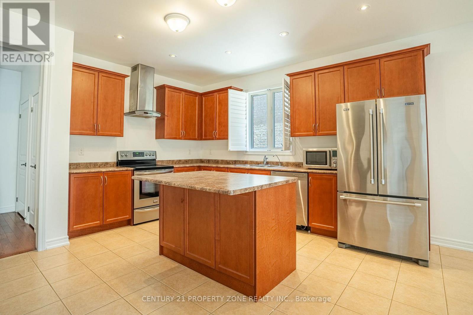 9 Lisson Crescent, Brampton, Ontario  L6X 5H8 - Photo 16 - W12166622