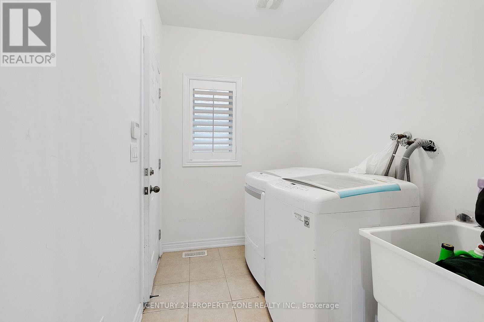9 Lisson Crescent, Brampton, Ontario  L6X 5H8 - Photo 23 - W12166622