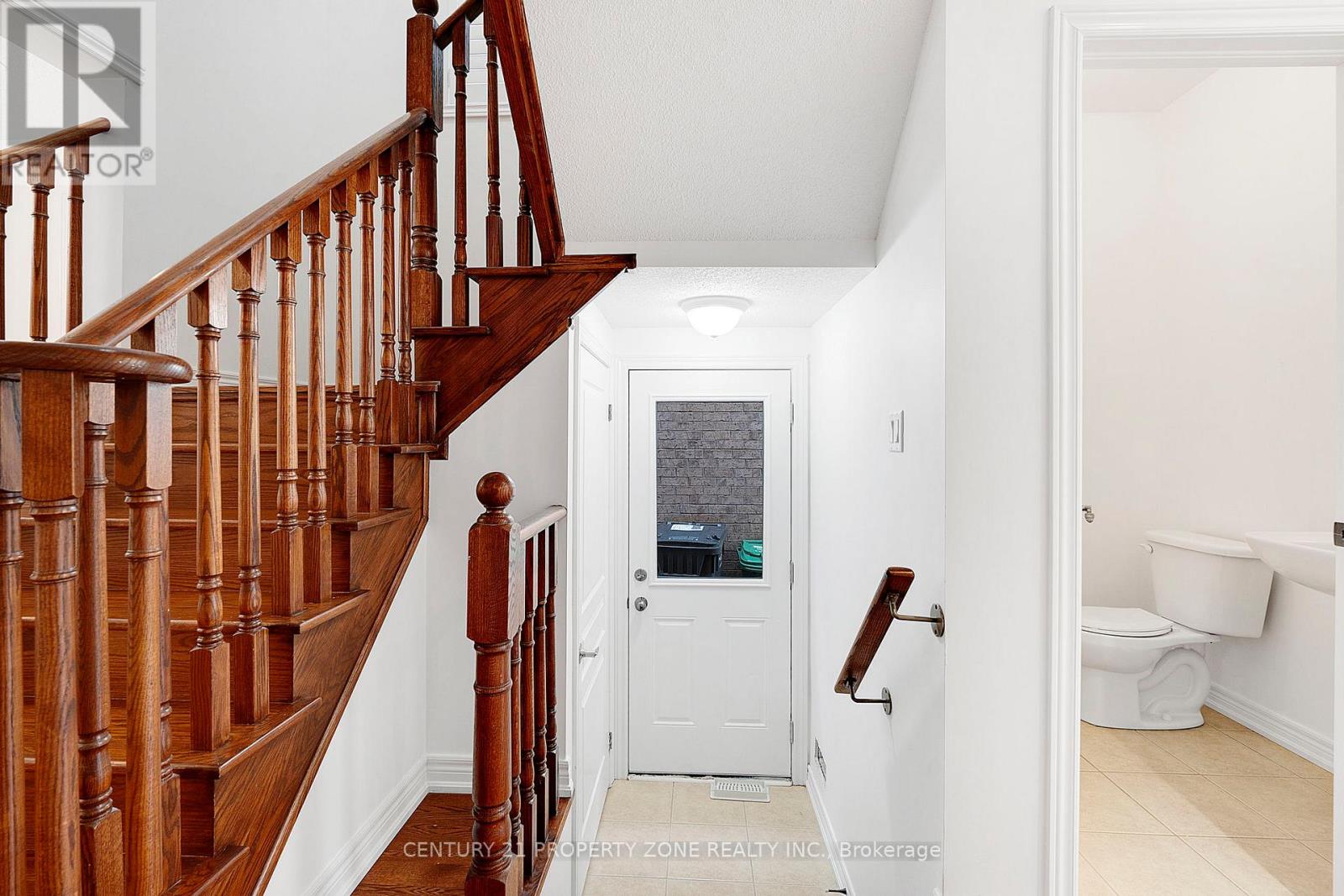 9 Lisson Crescent, Brampton, Ontario  L6X 5H8 - Photo 8 - W12166622
