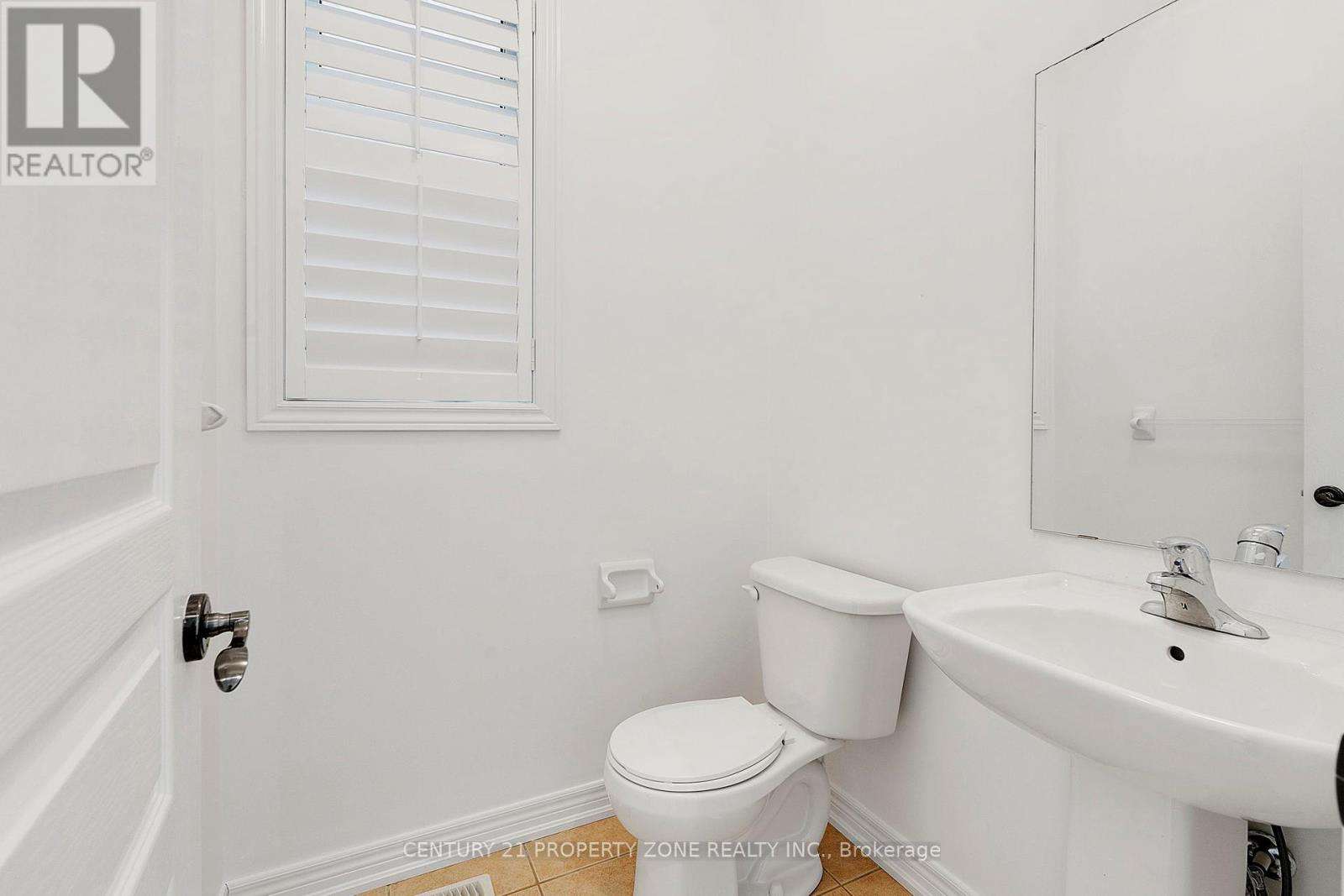 9 Lisson Crescent, Brampton, Ontario  L6X 5H8 - Photo 9 - W12166622