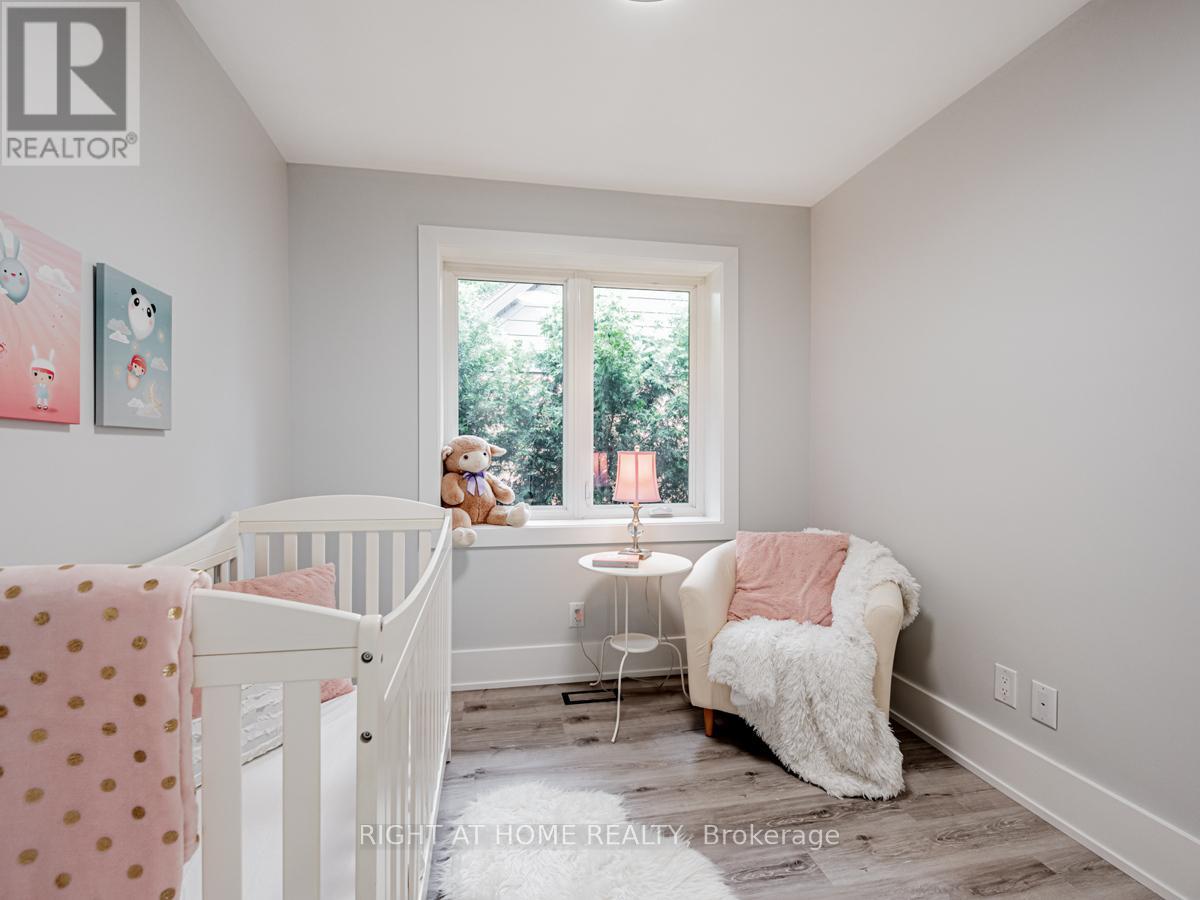 3 Rollins Place, Toronto, Ontario  M9B 3Y4 - Photo 15 - W12166624