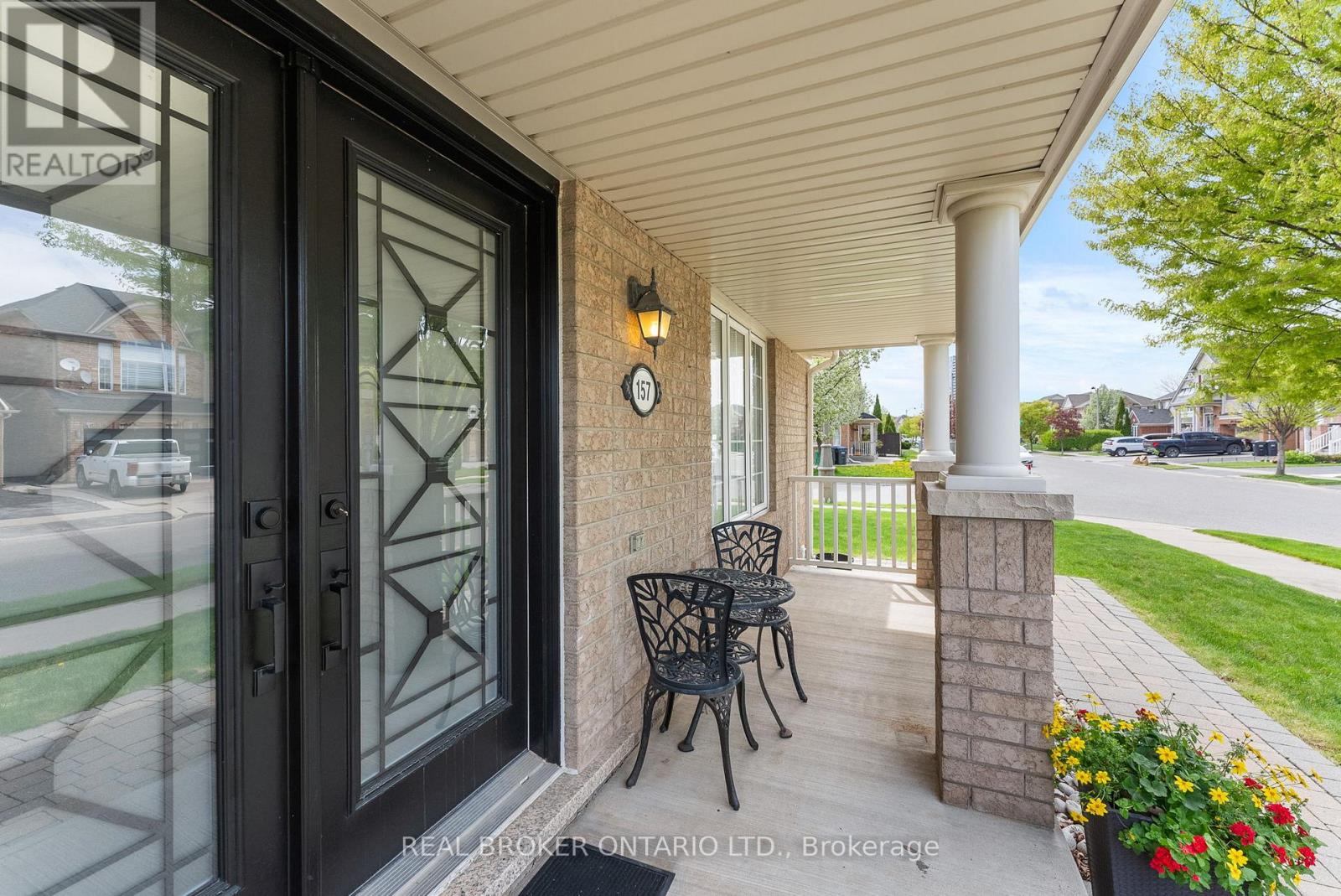 157 Fandango Drive, Brampton, Ontario  L6X 0L2 - Photo 8 - W12166637