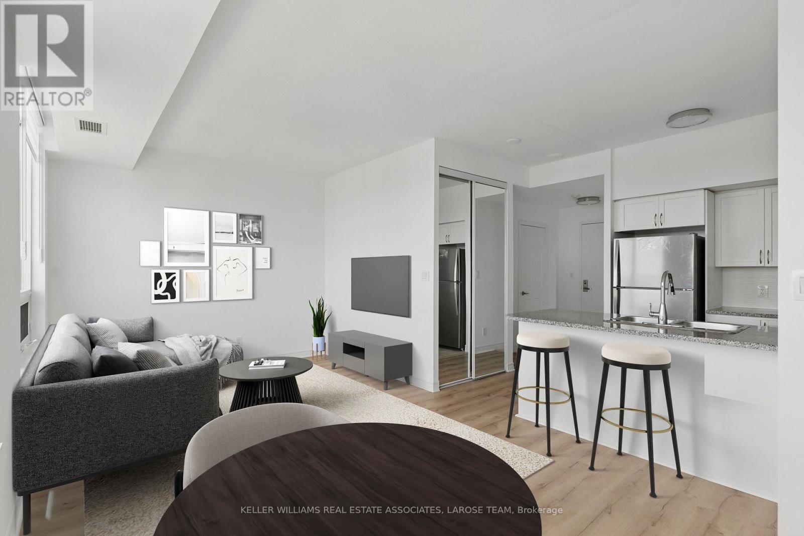3701 - 208 Enfield Place, Mississauga, Ontario  L5B 0G8 - Photo 13 - W12166696