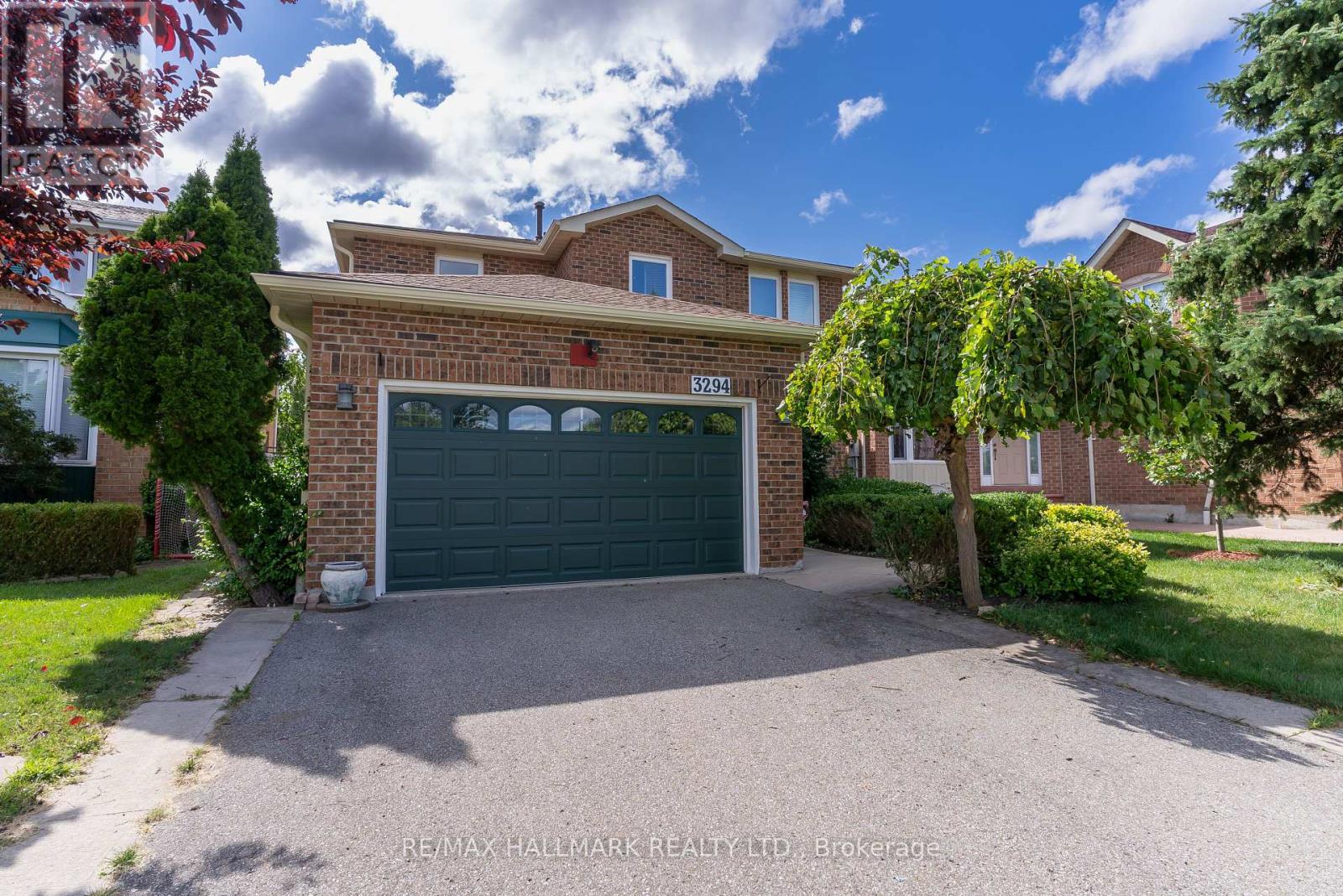 3294 Thorncrest Drive, Mississauga, Ontario  L5L 4K6 - Photo 2 - W12166704
