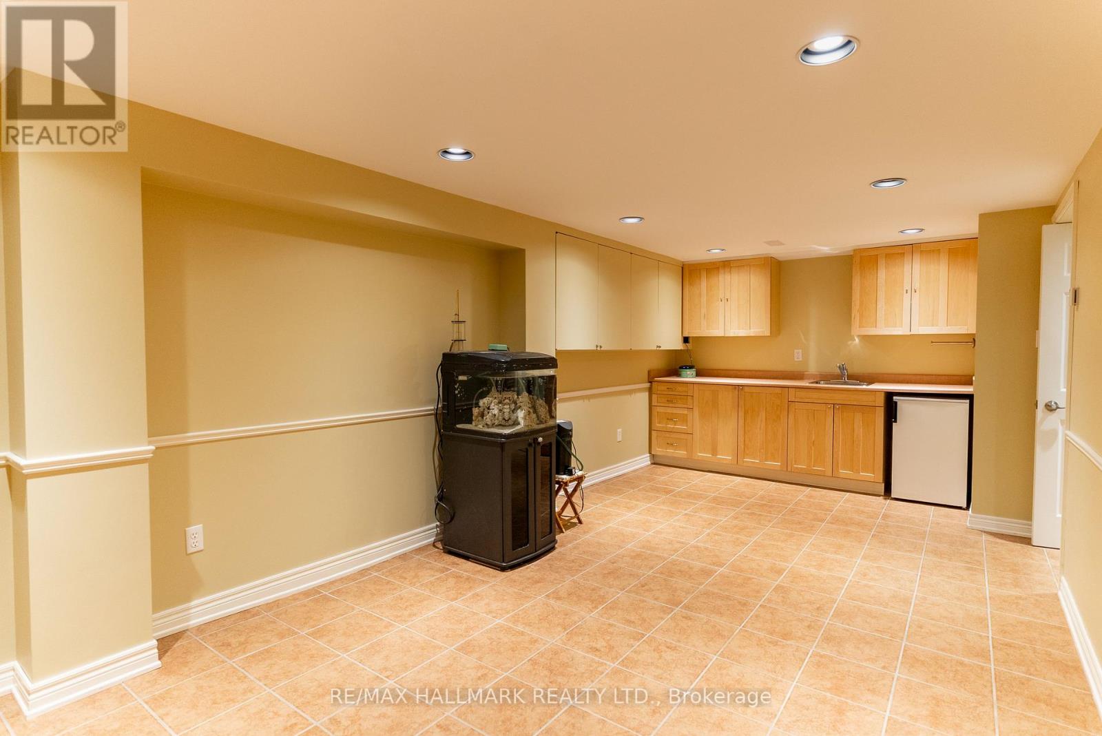 3294 Thorncrest Drive, Mississauga, Ontario  L5L 4K6 - Photo 35 - W12166704