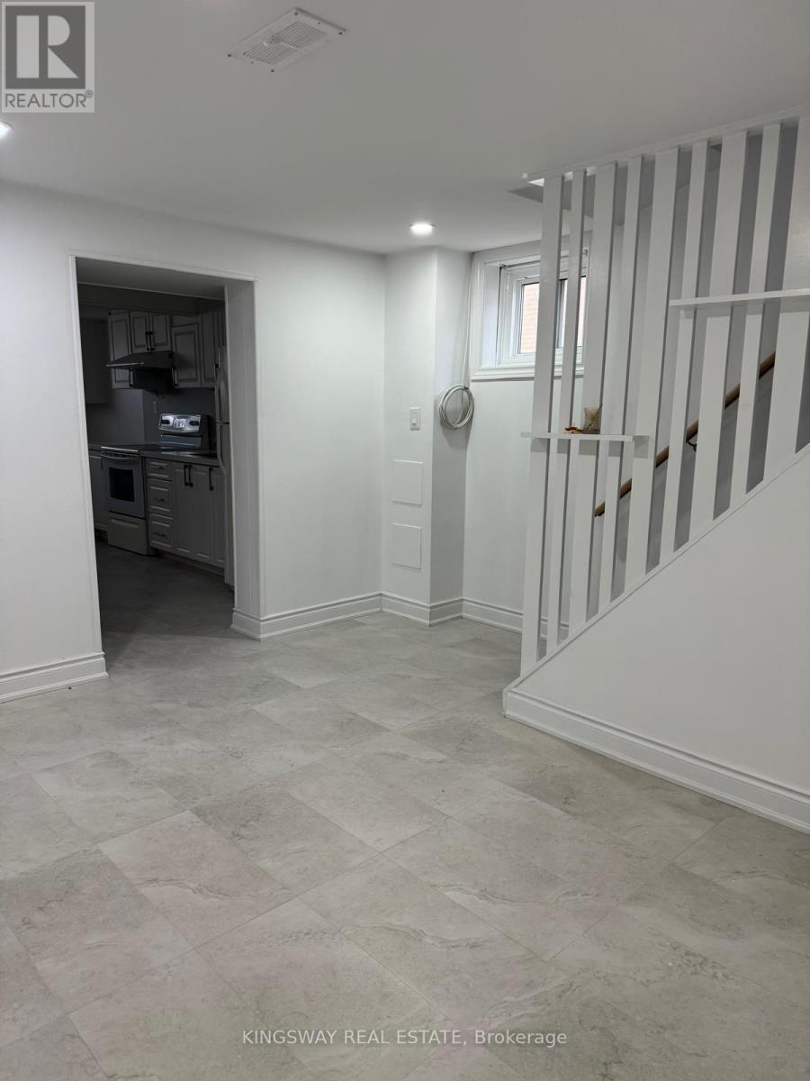Lower - 20 Margrath Place, Toronto, Ontario  M9C 4L2 - Photo 2 - W12166730
