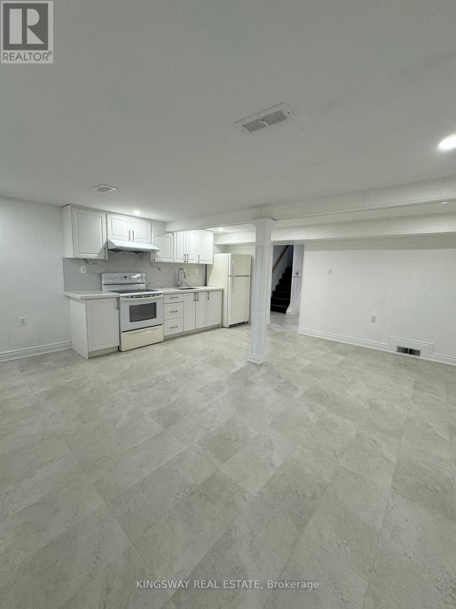 Lower - 20 Margrath Place, Toronto, Ontario  M9C 4L2 - Photo 3 - W12166730