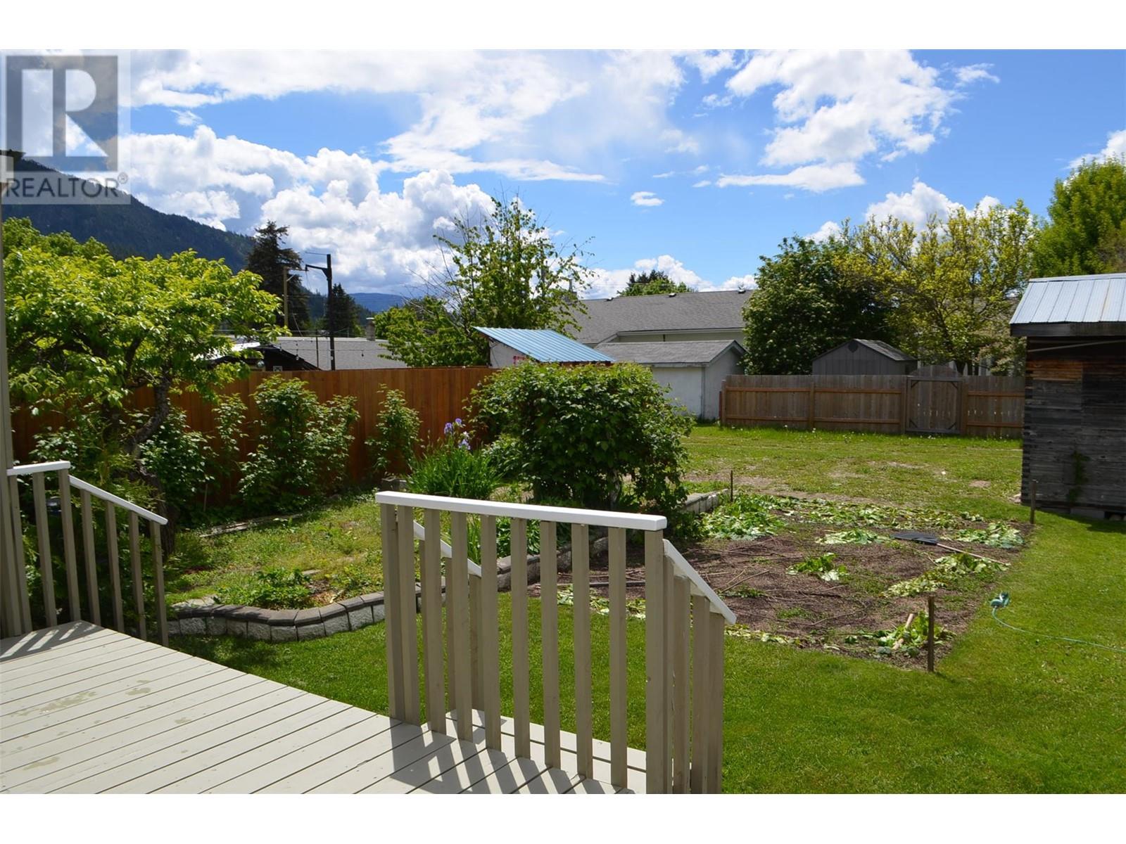 Property at 334 Birch Street image 5