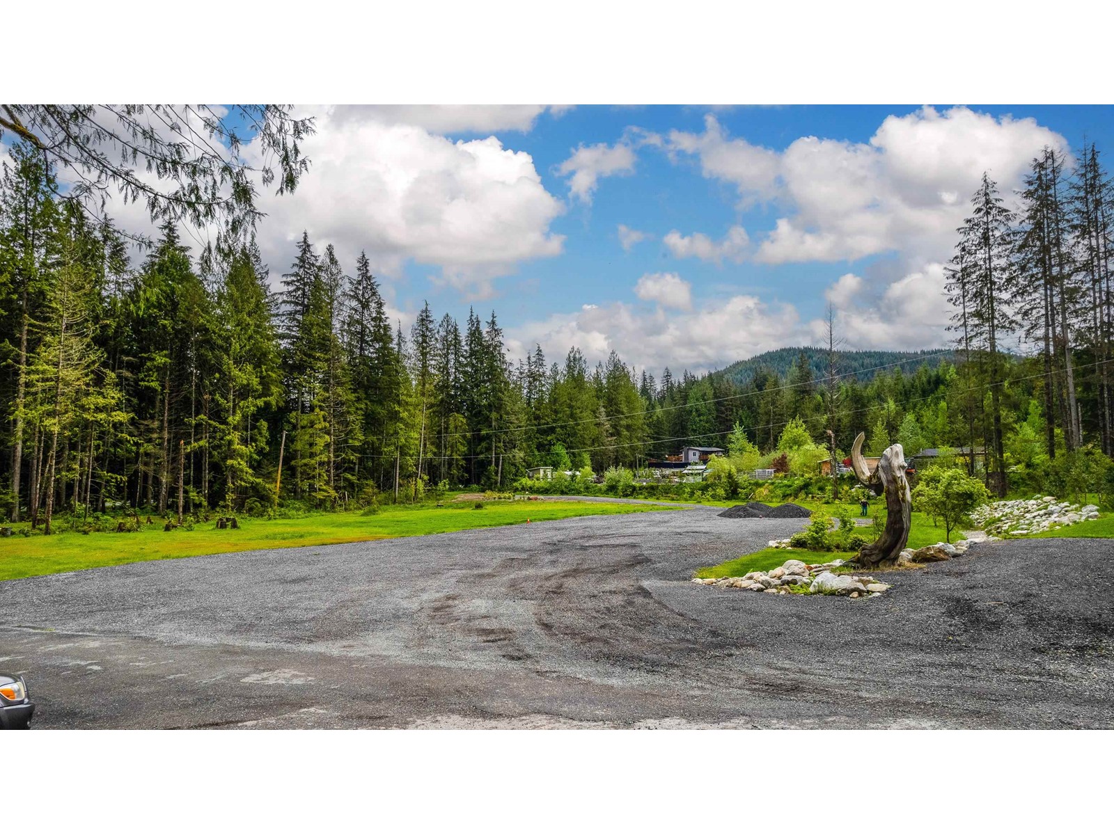 Property at 11871 DEWDNEY TRUNK ROAD image 4